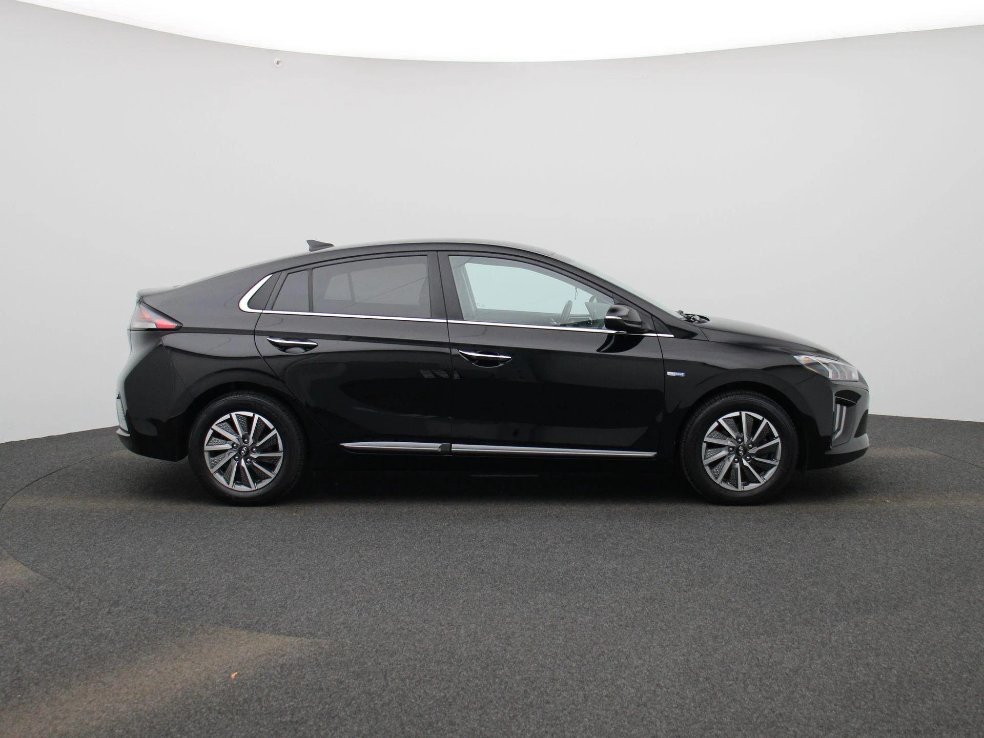 Hyundai-IONIQ-image-5
