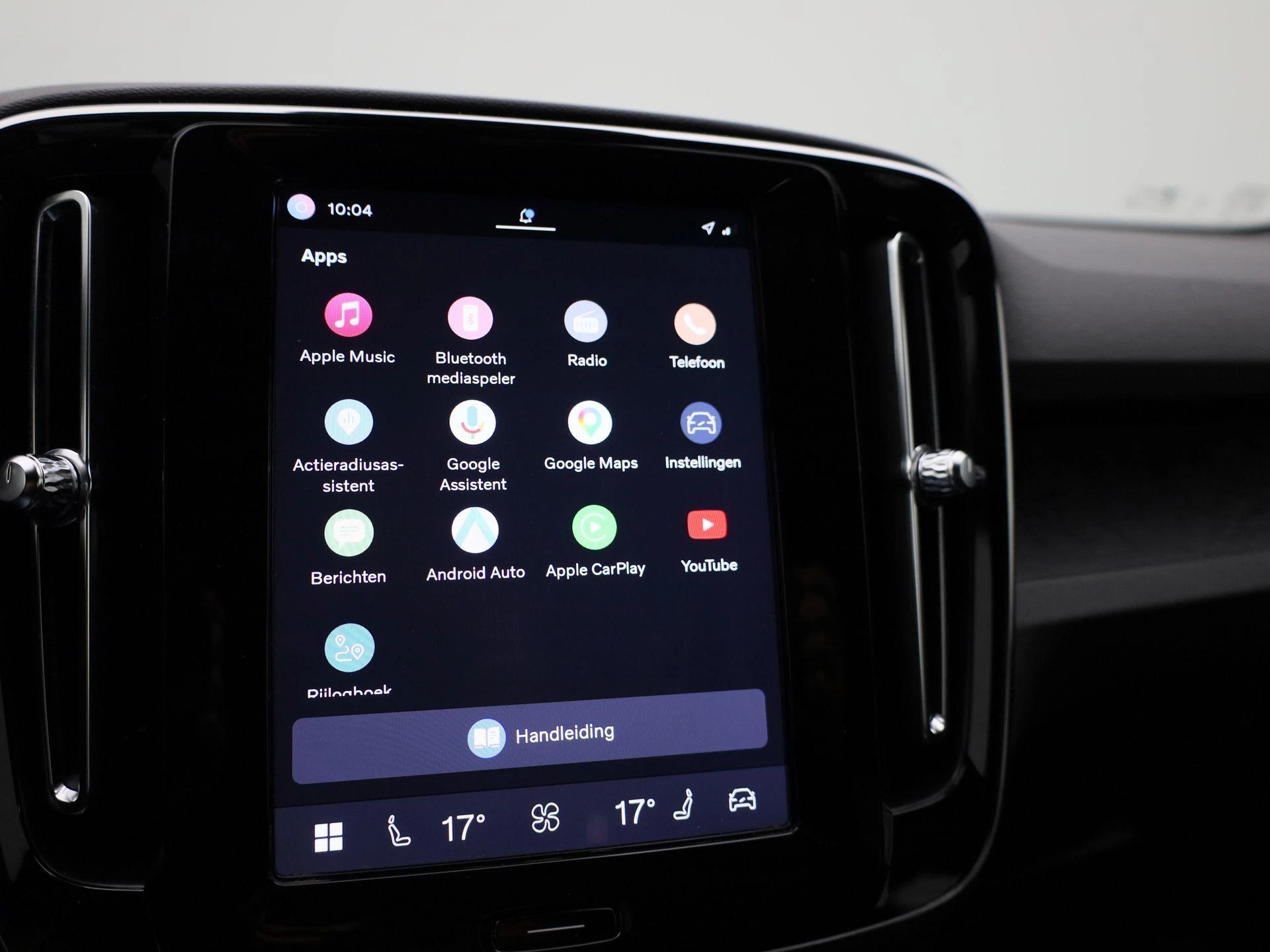 Volvo-XC40-image-16
