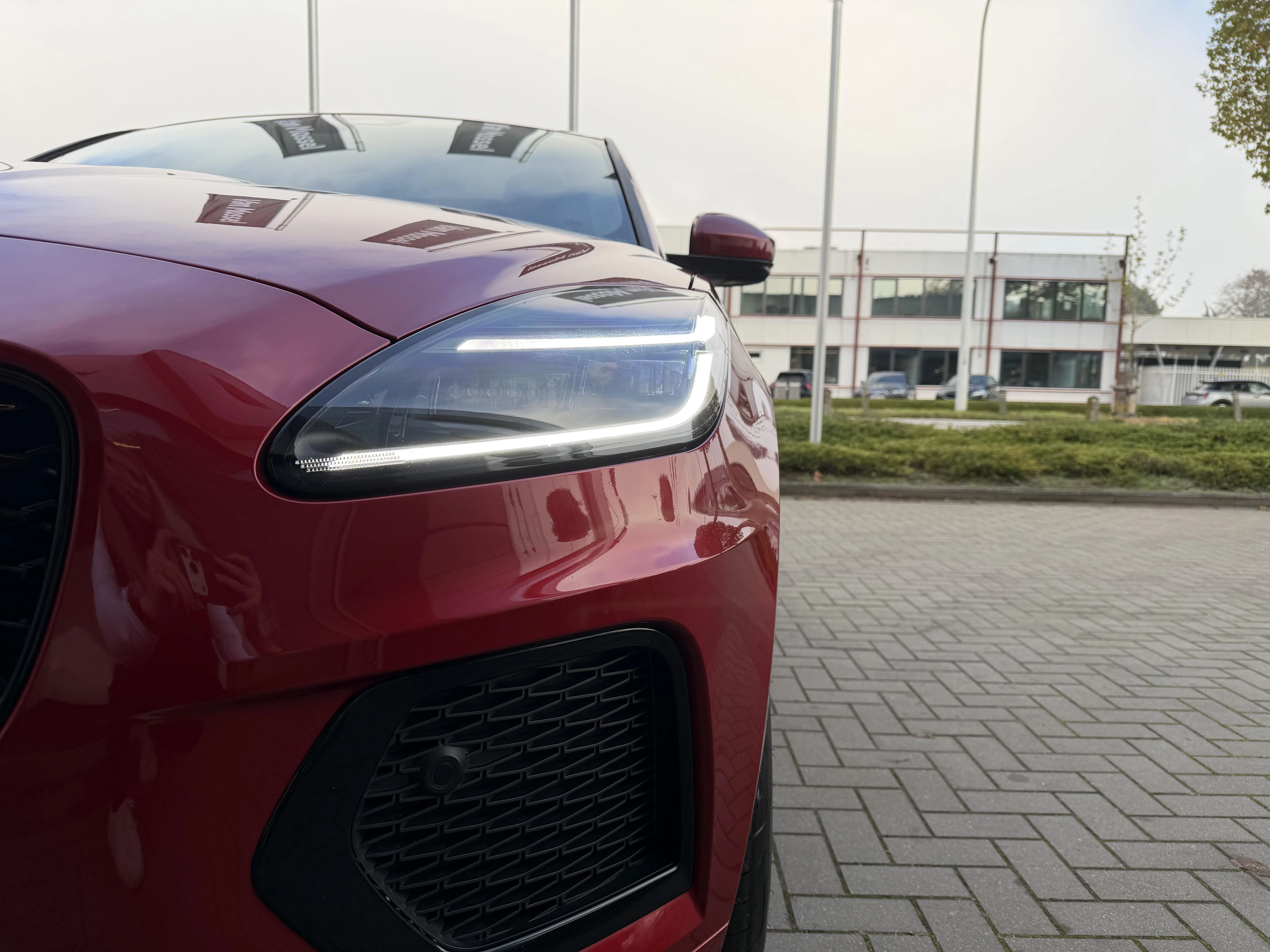 Jaguar-E-PACE-image-28