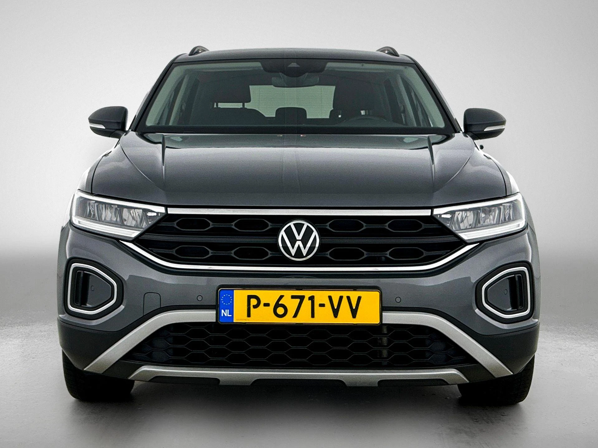 Volkswagen-T-Roc-image-4