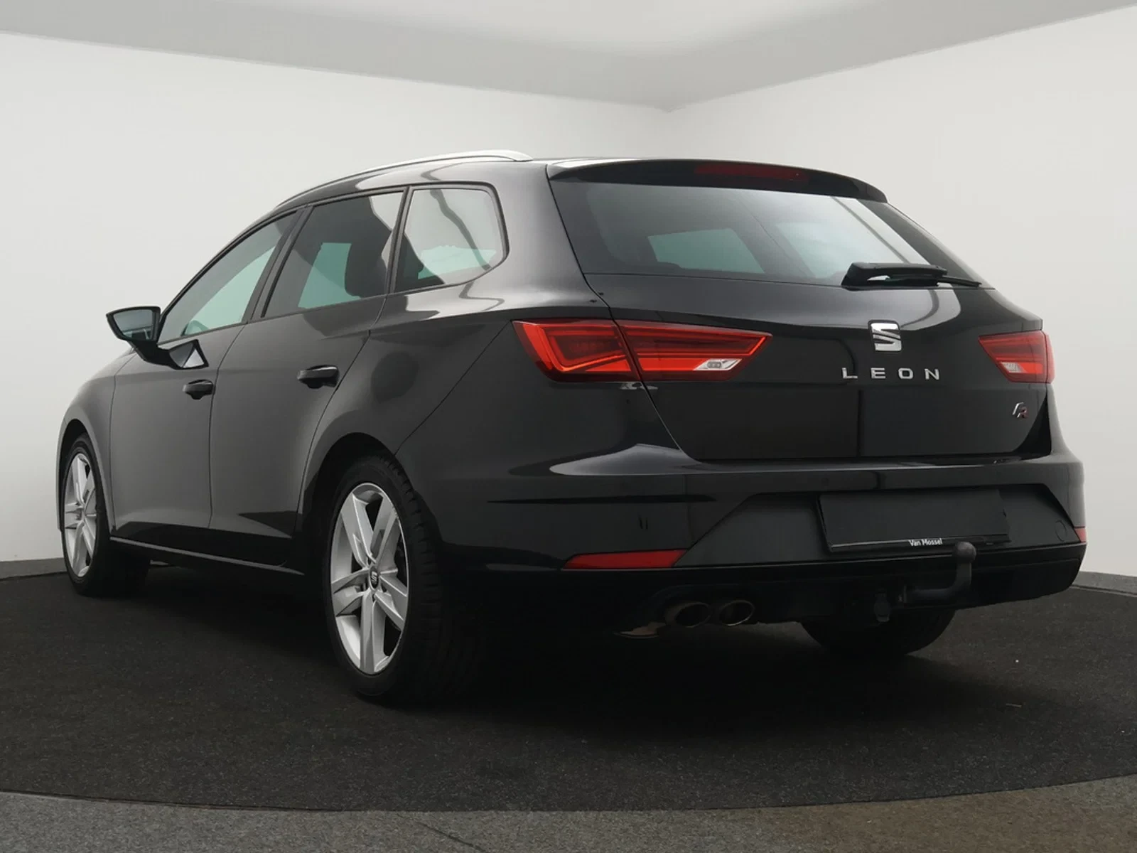 SEAT Leon ST Leon ST 1.4TSI FR 125PK *TREKHAAK*BLTH*APP-CONNECT*PDC ACHTER*NAVI*...*