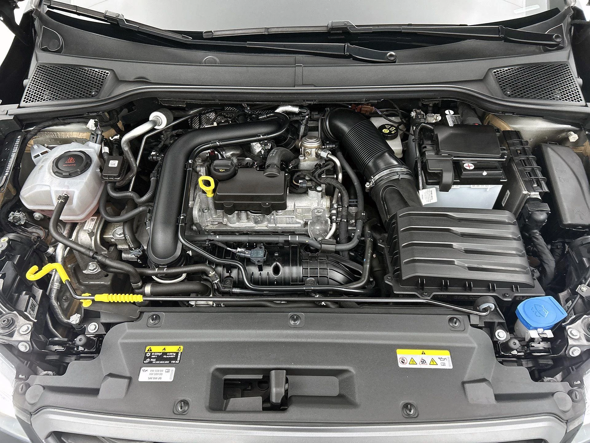 SEAT-Arona-image-24