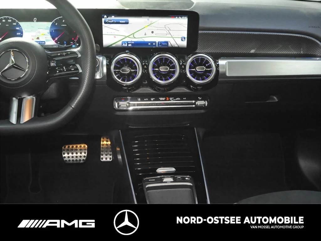 Mercedes-Benz GLB 200 d AMG PANO TEMPO 360° AHK SITZHZG NIGHT AMG Line