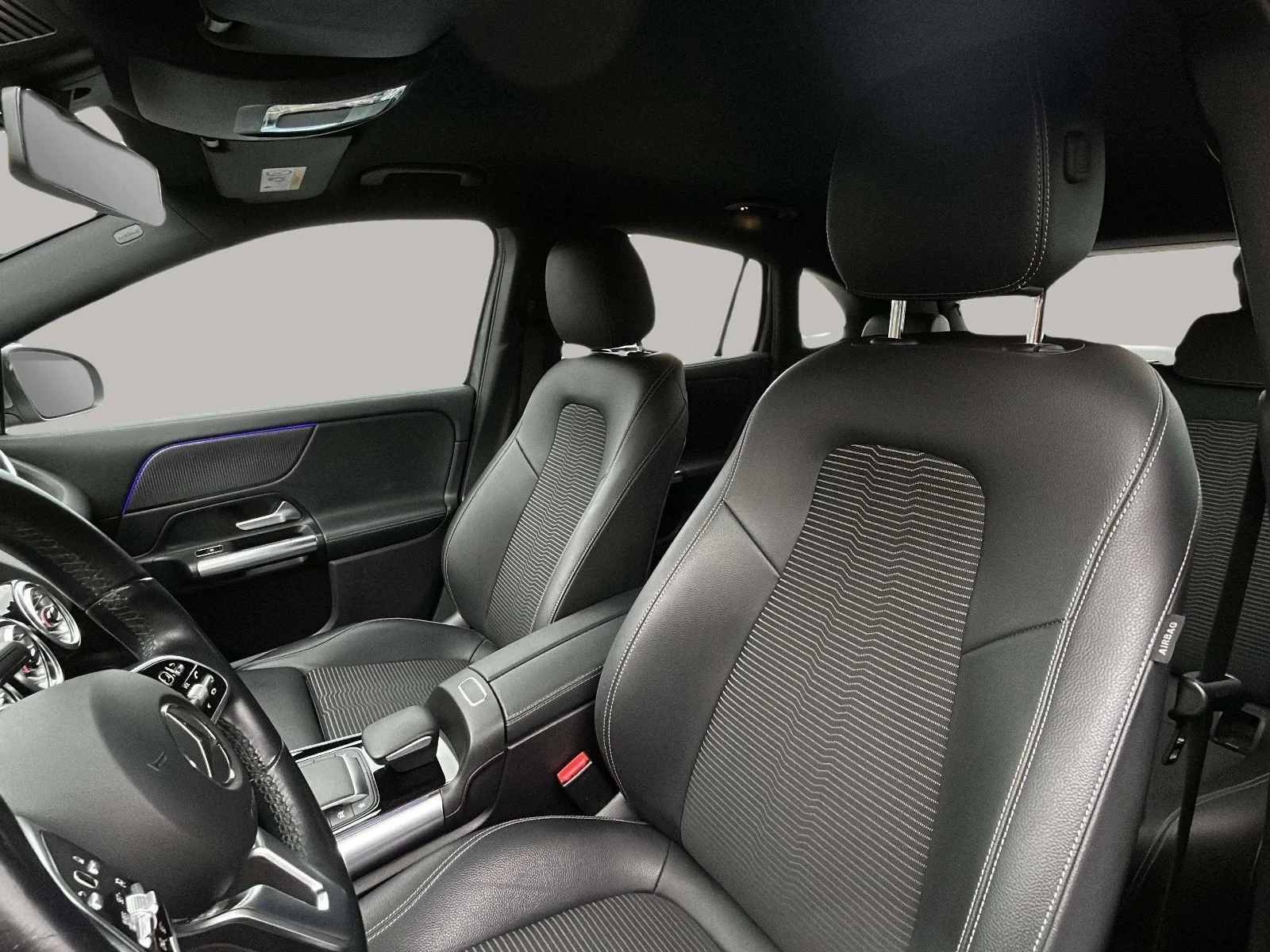 Mercedes-Benz-EQA-image-9