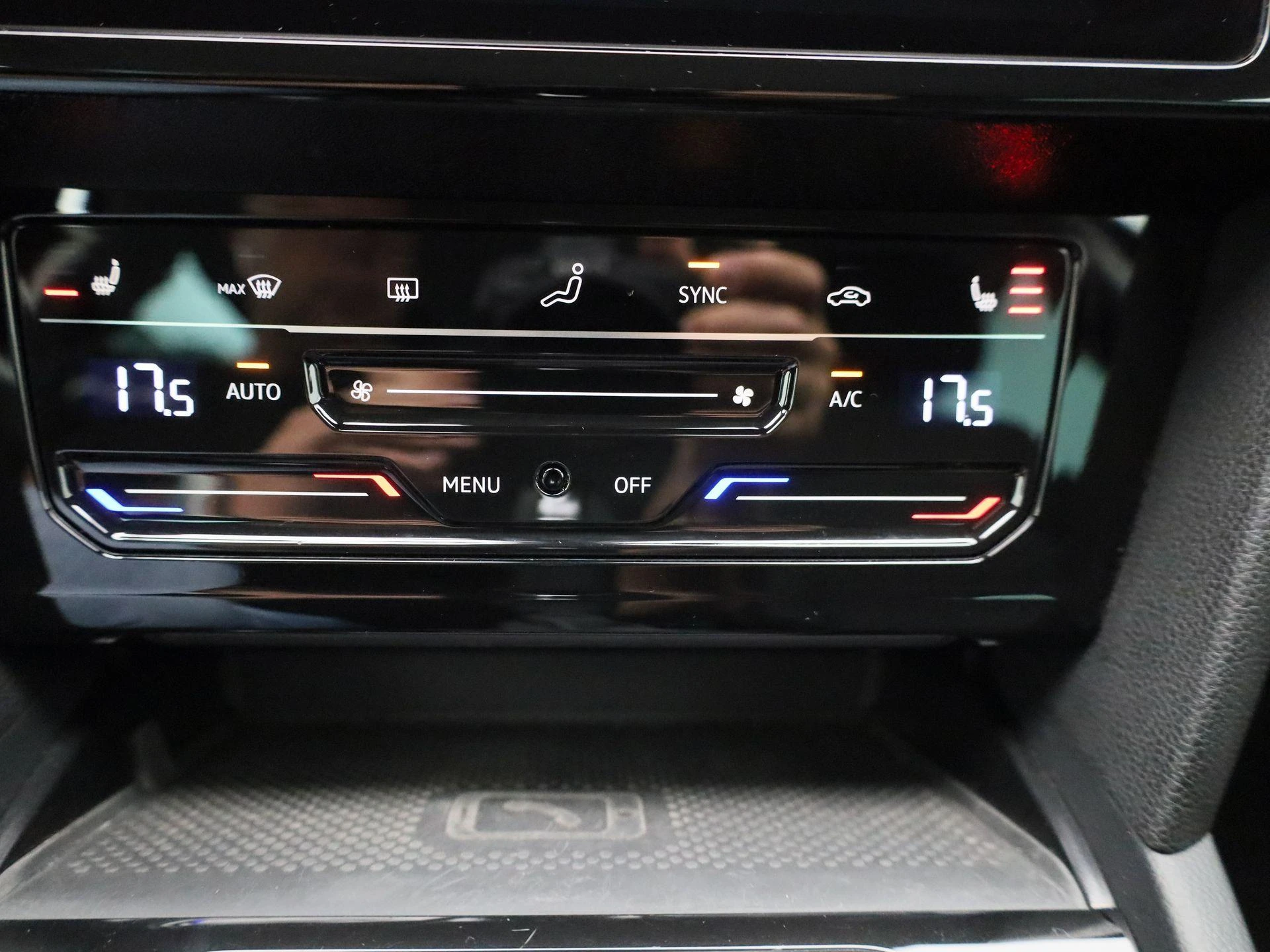 Volkswagen-Passat-image-22