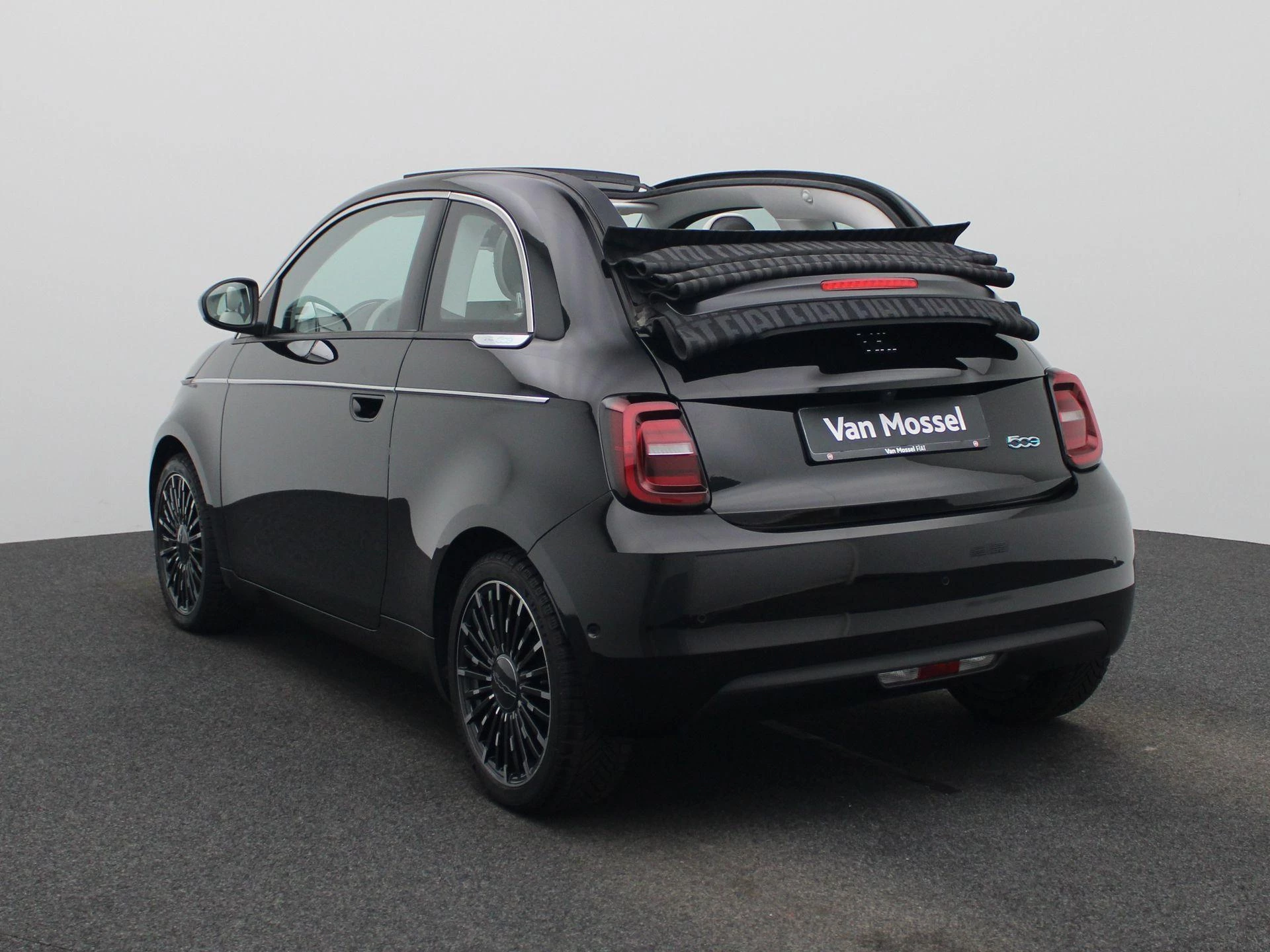 Fiat-500e-image-1