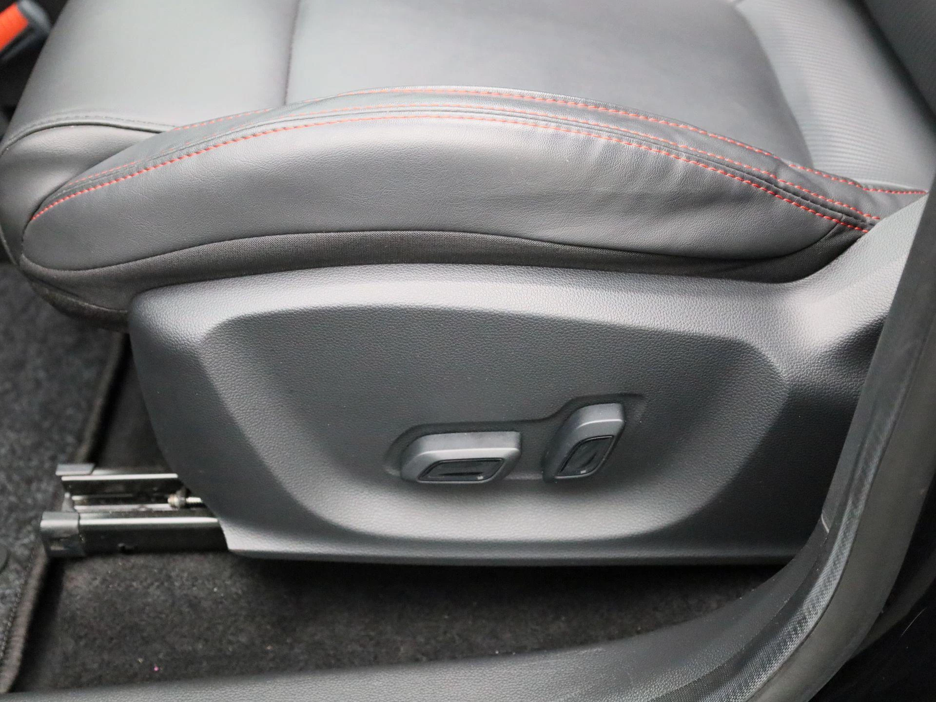 MG-ZS EV-image-28