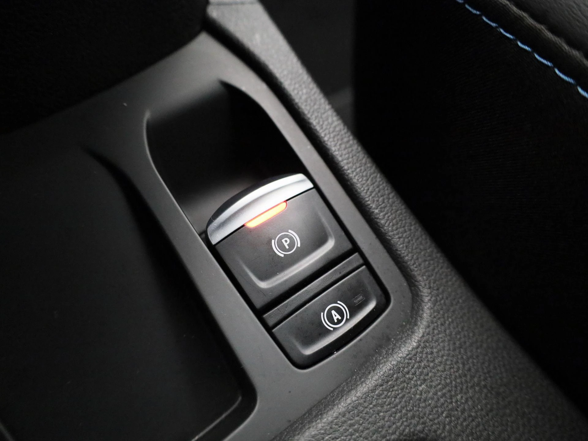 Renault-Clio-image-23