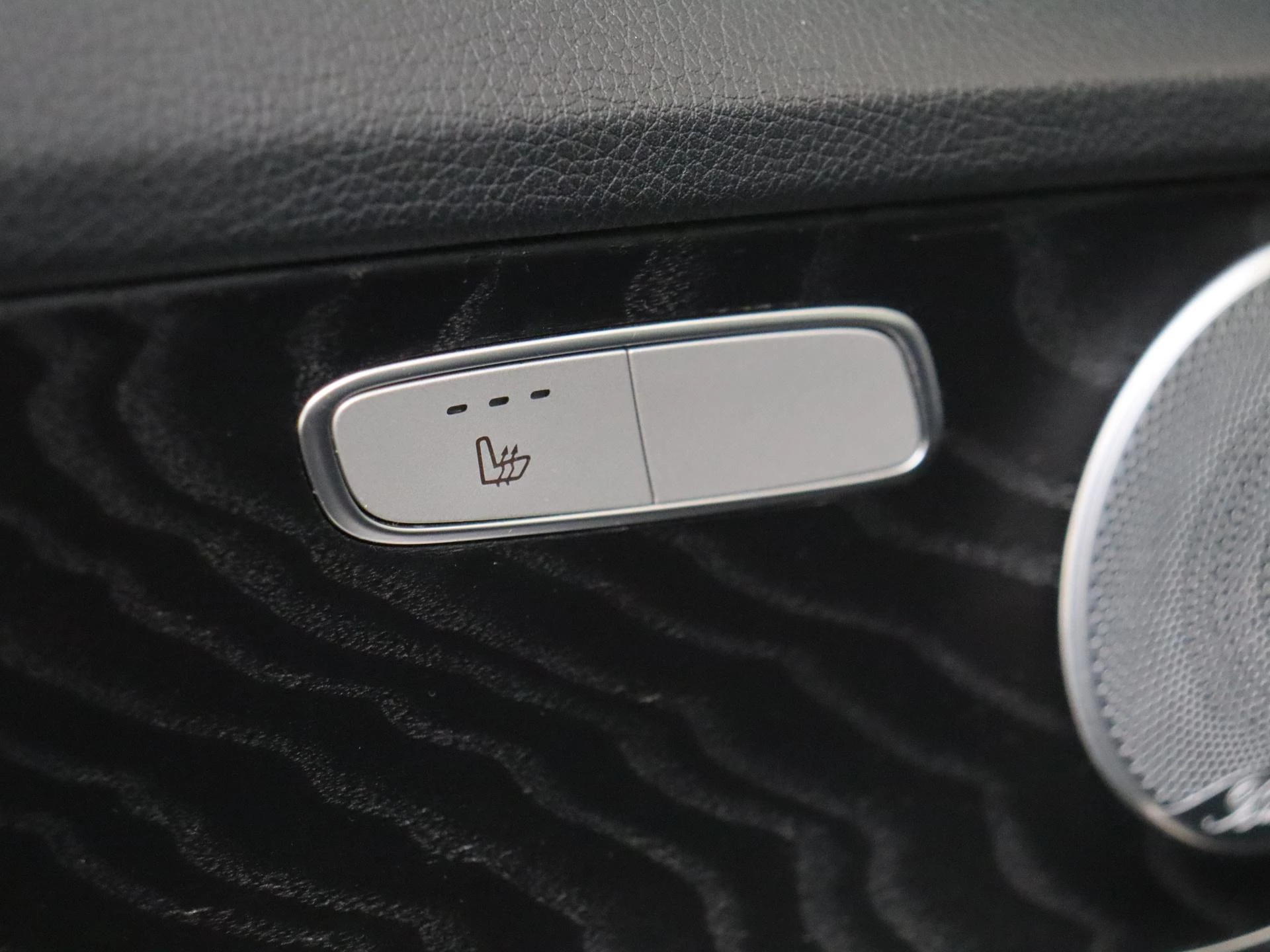 Mercedes-Benz C-Klasse 180 Premium Plus Pack