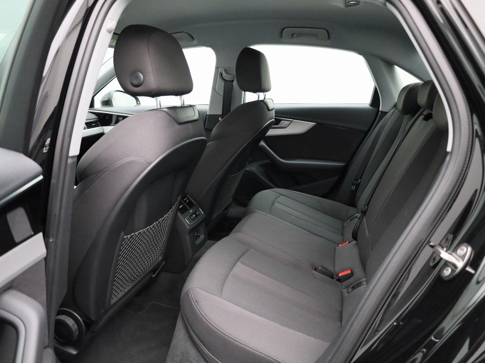 Audi-A4-image-9
