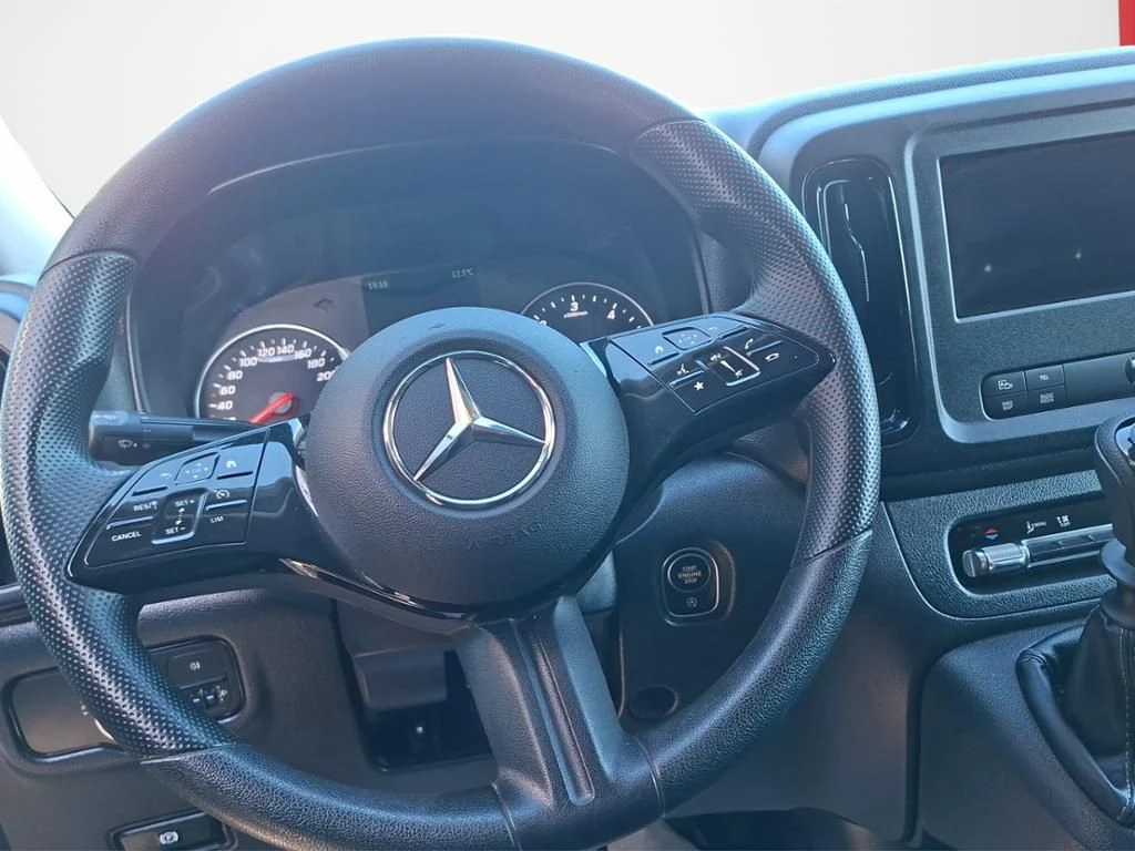 Mercedes-Benz-Vito 116-image-13