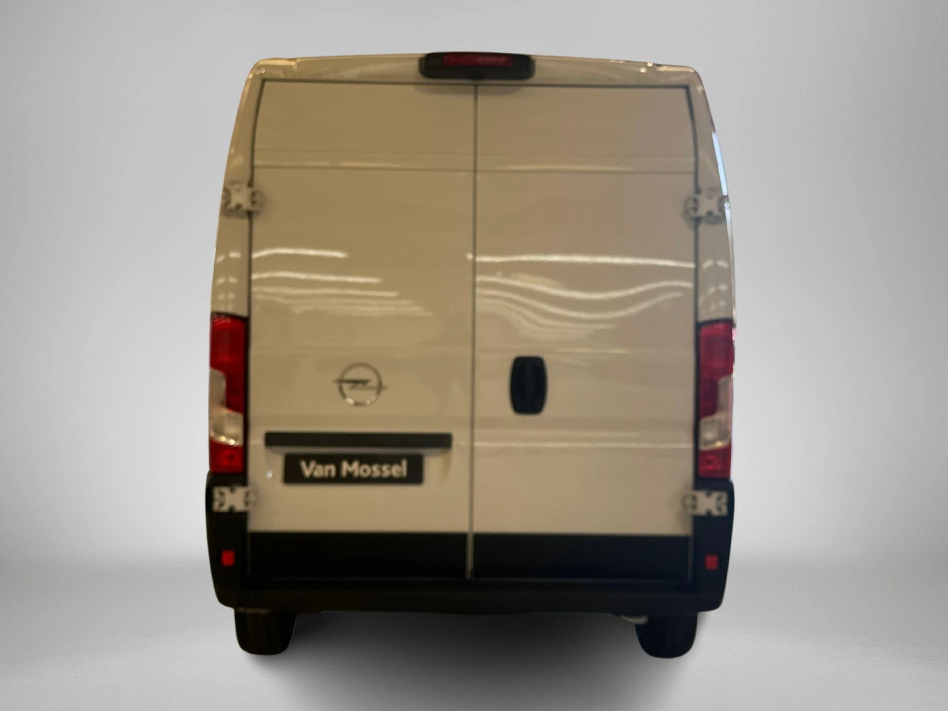 Opel-Movano-image-2