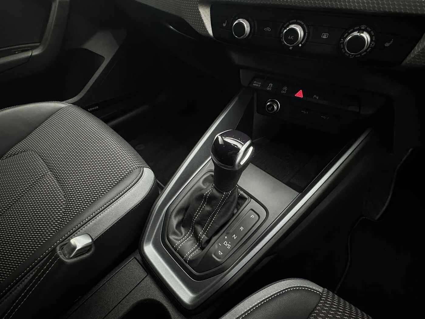 Audi-A1 Sportback-image-7
