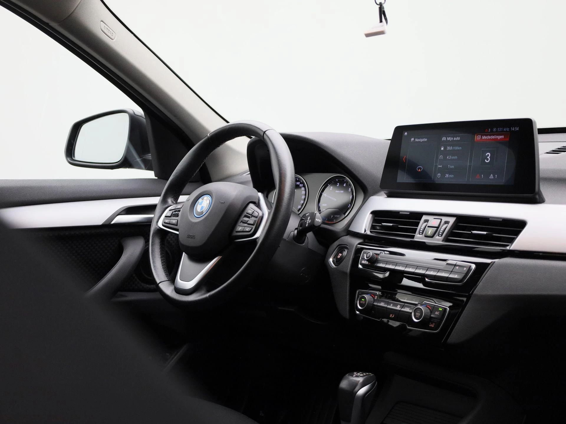 BMW-X1-image-34