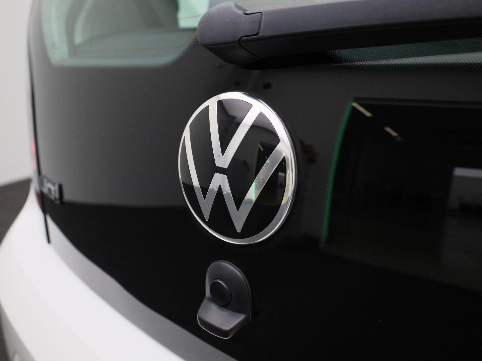 Volkswagen-up!-image-21