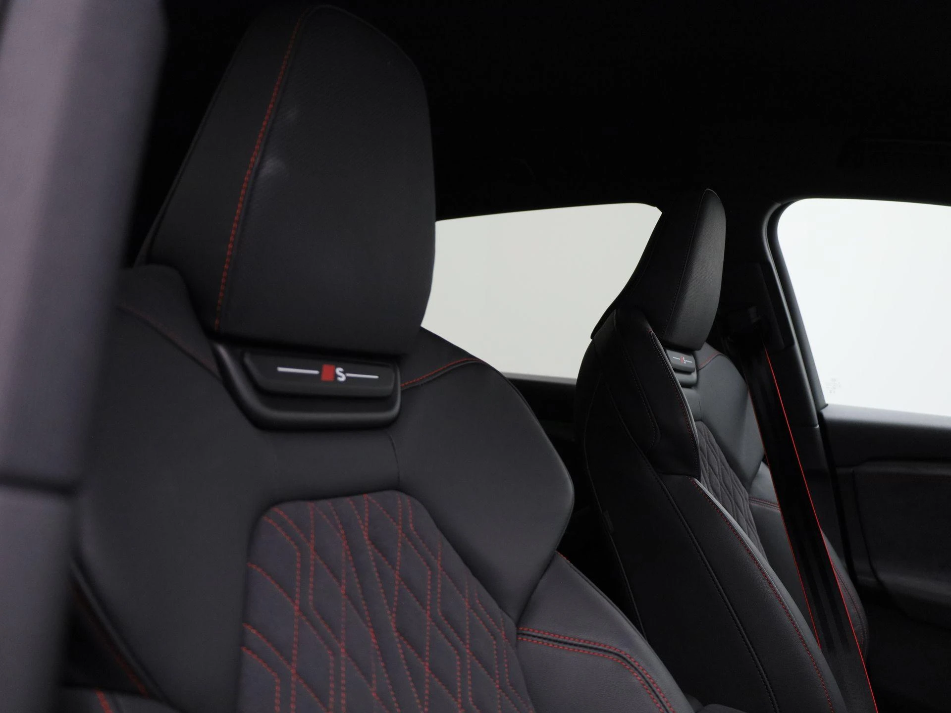 Audi SQ6 e-tron quattro 100 kWh