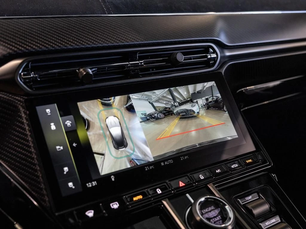 Aston Martin-V8 Vantage-image-20