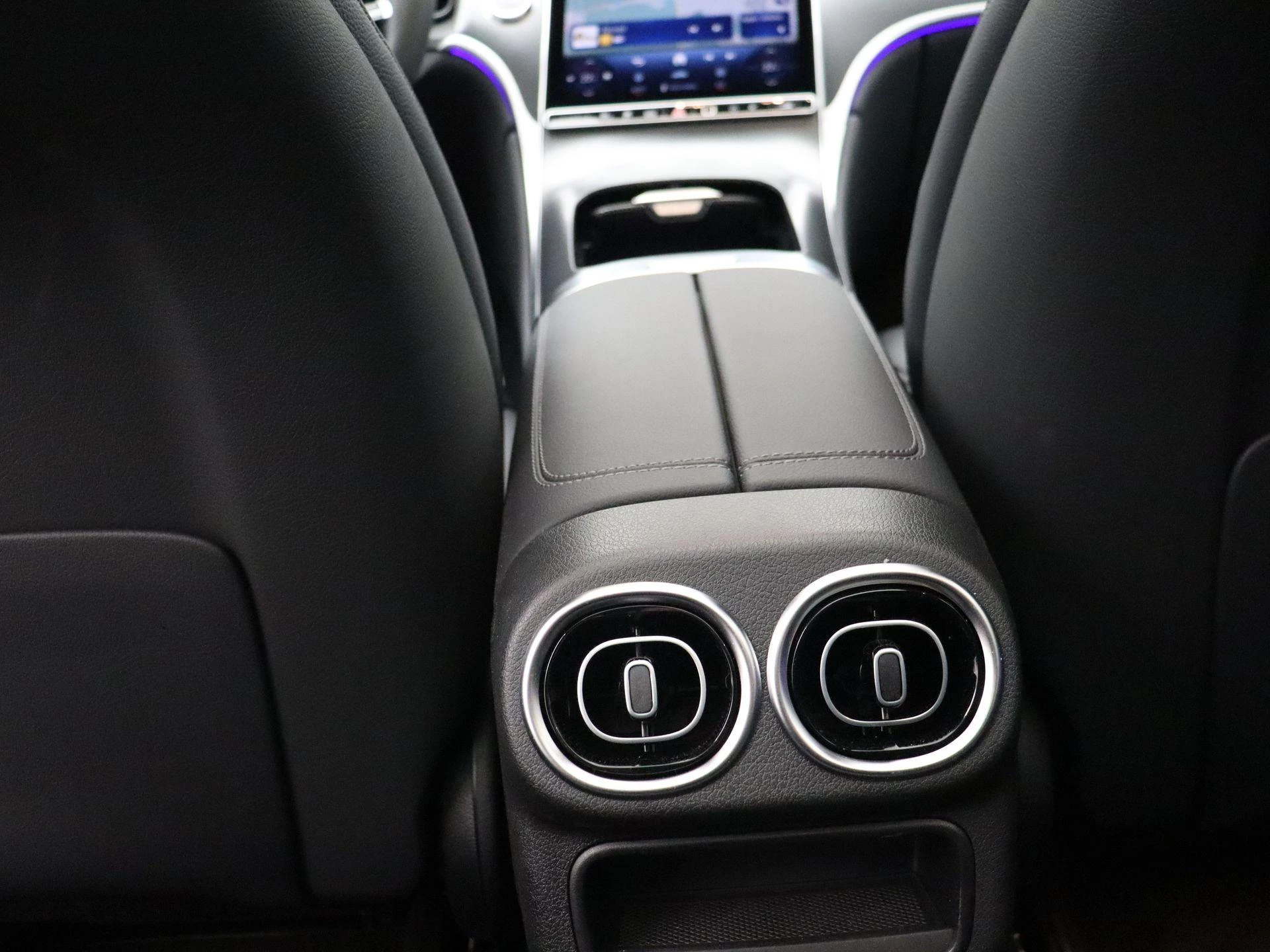 Mercedes-Benz GLC SUV 300 e AMG Line + AIRMATIC + BURMESTER + PANO + HEAD UP + LEDER +