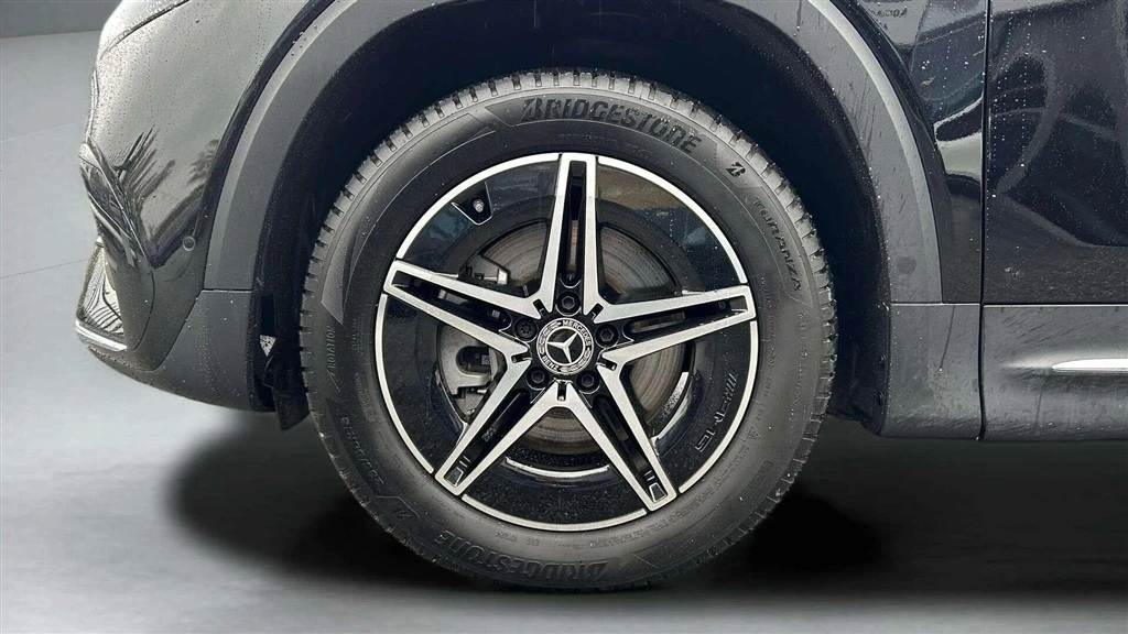 Mercedes-Benz-EQB-image-8