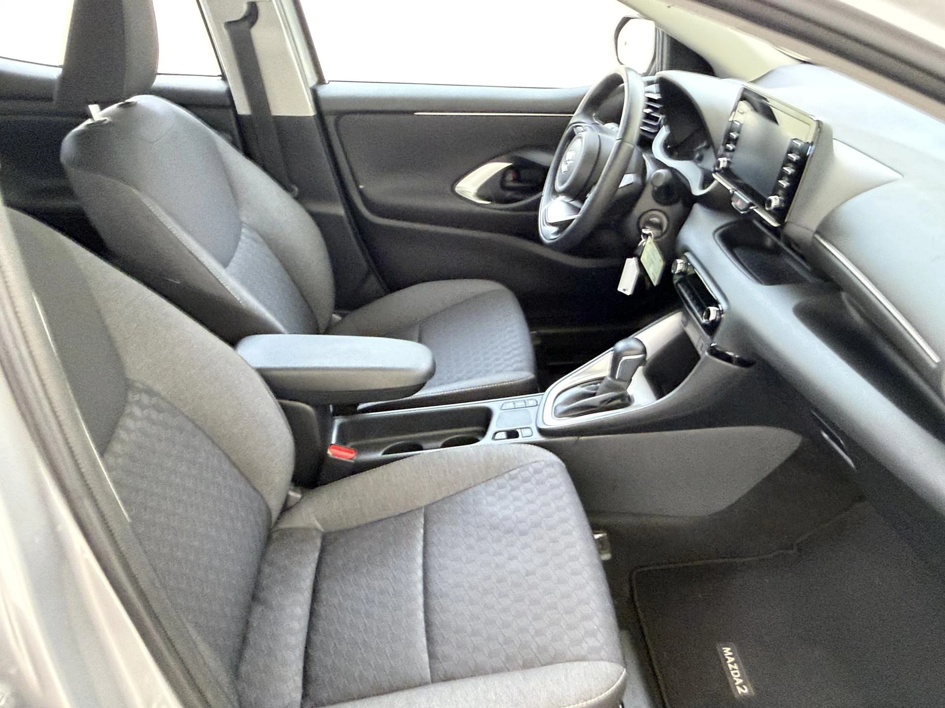 Mazda-2 Hybrid-image-14