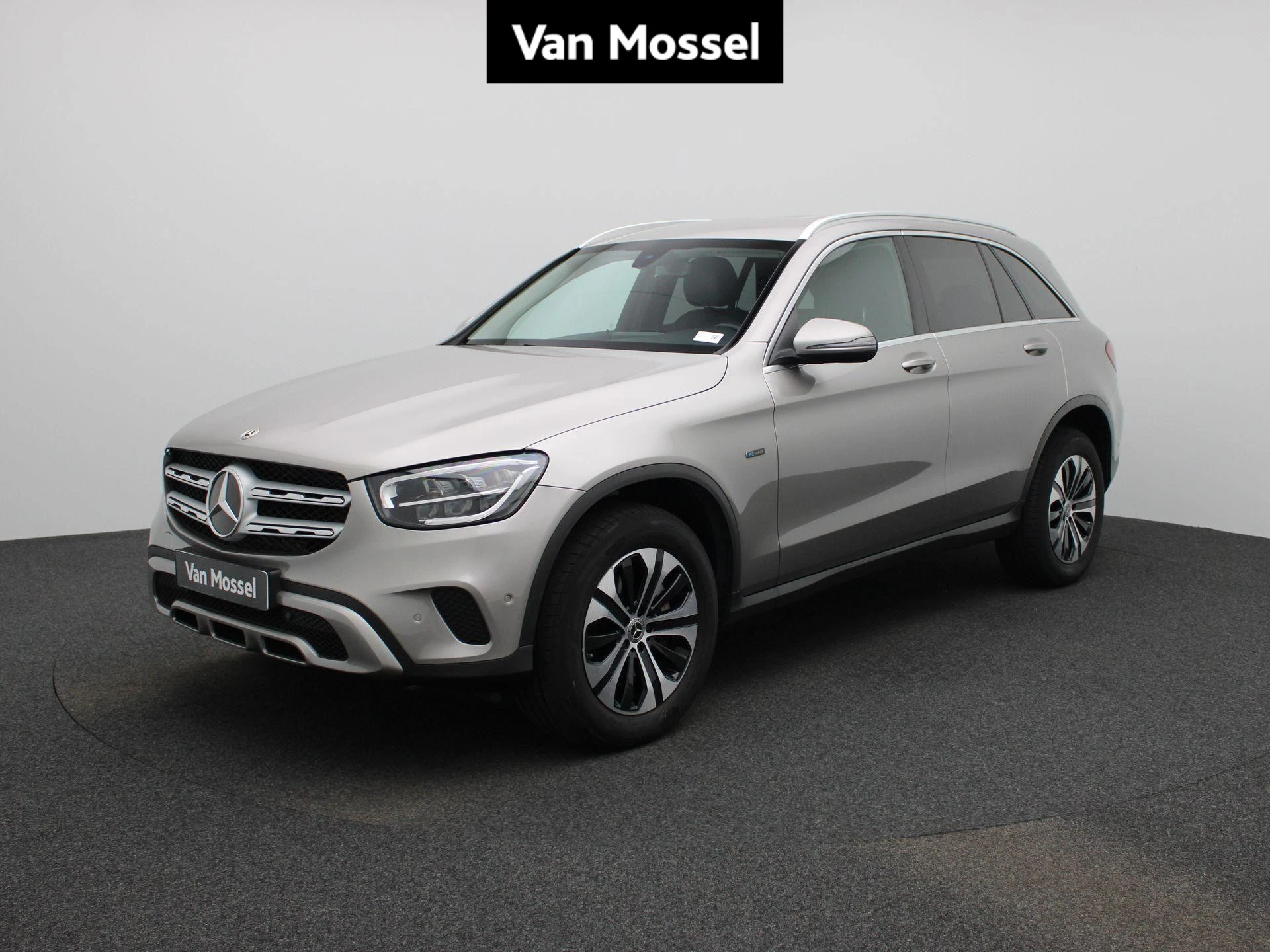 Mercedes-Benz-GLC-image-0