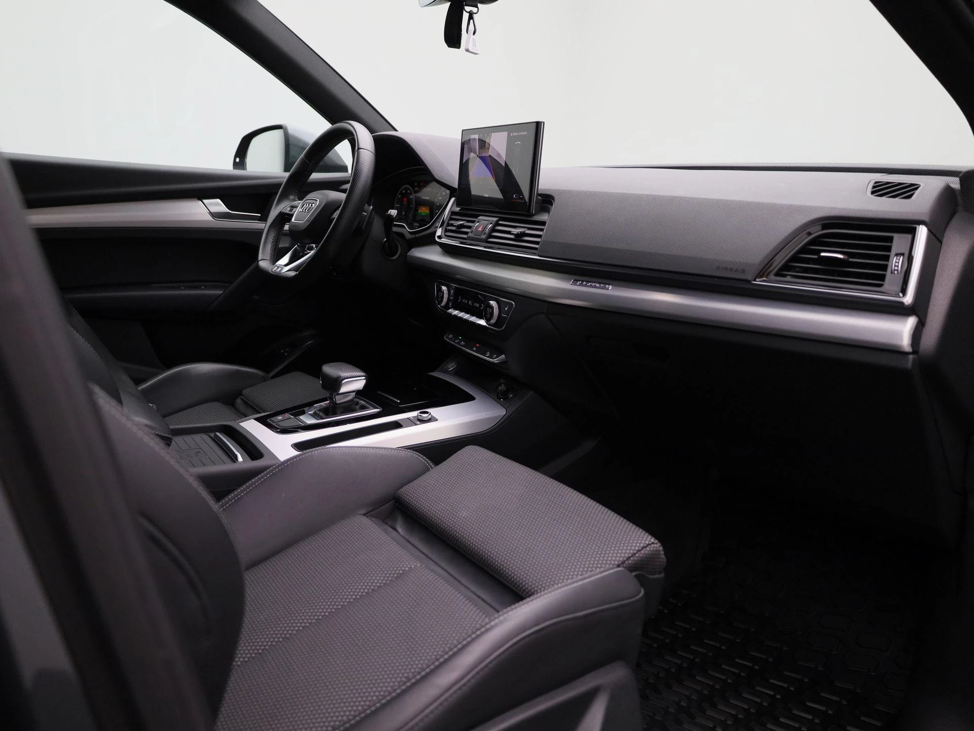 Audi-Q5-image-35