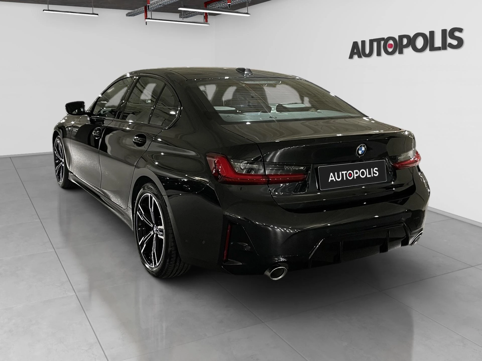 BMW-Série 3-image-19