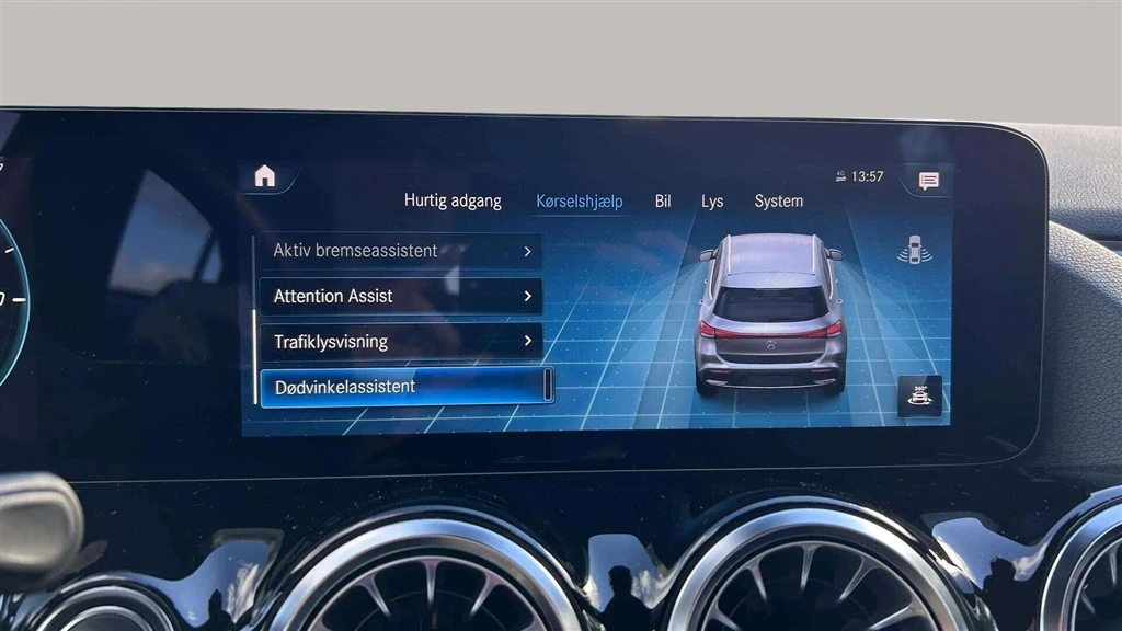 Mercedes-Benz-EQA-image-23