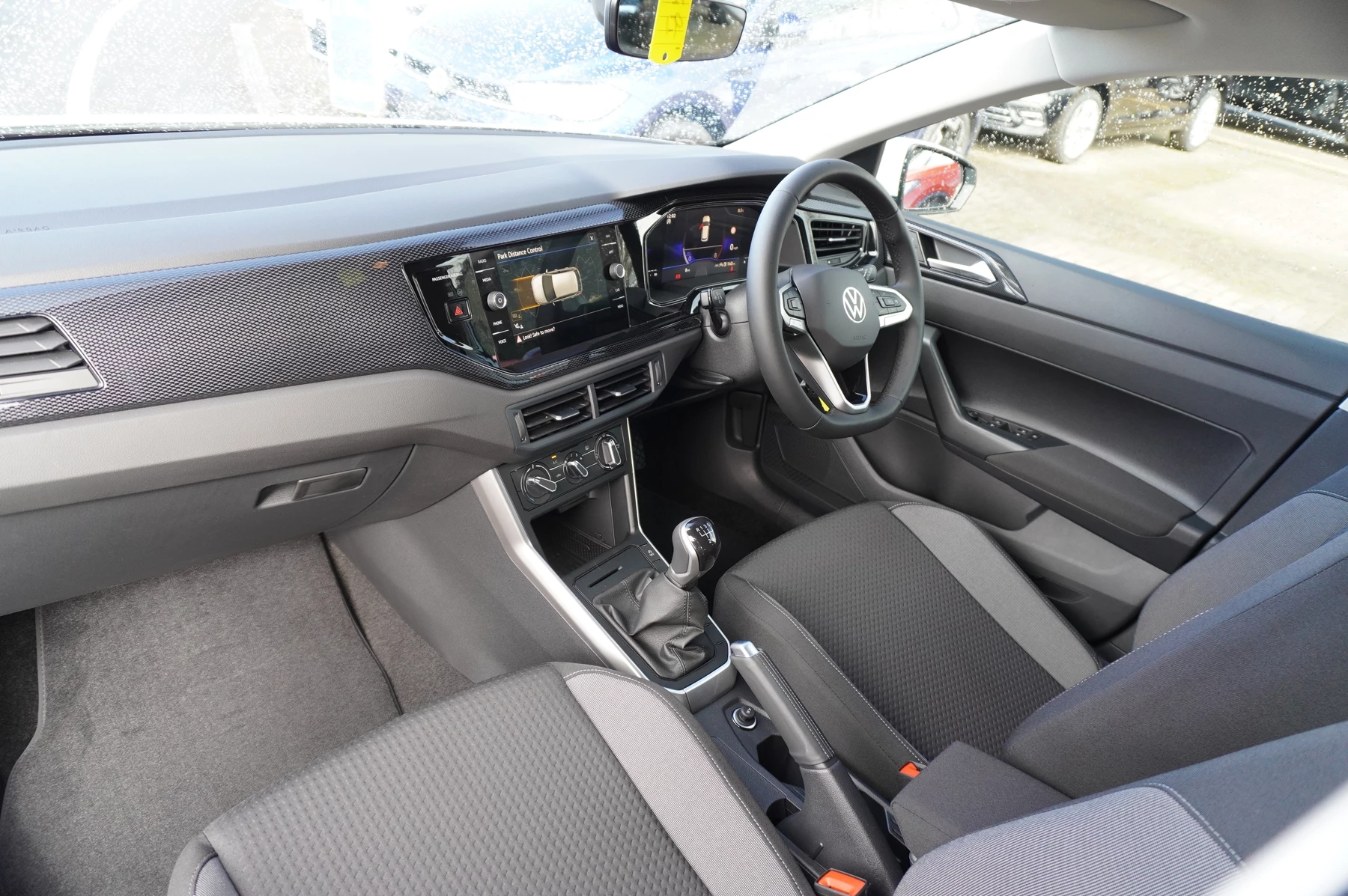 Volkswagen-Polo-image-1