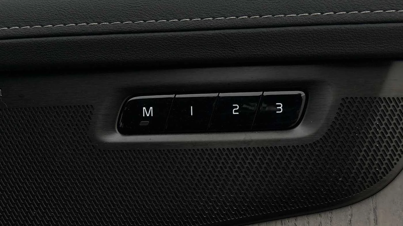 Volvo-XC90-image-24