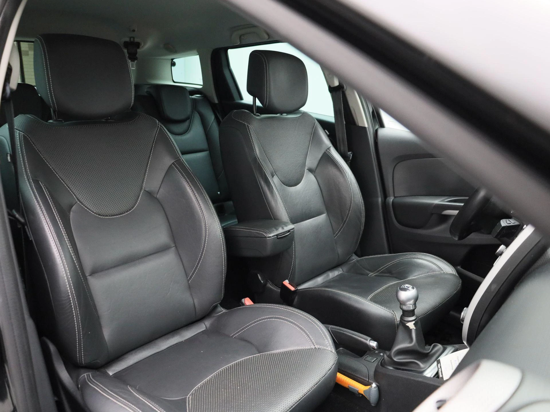 Renault-Clio-image-39