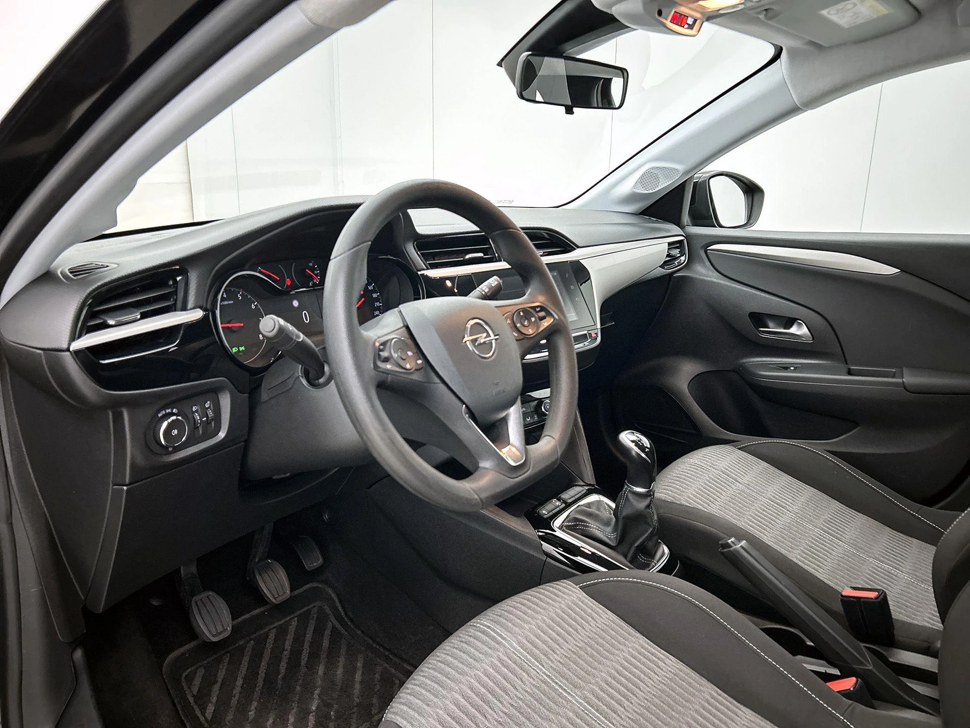 Opel-Corsa-image-7