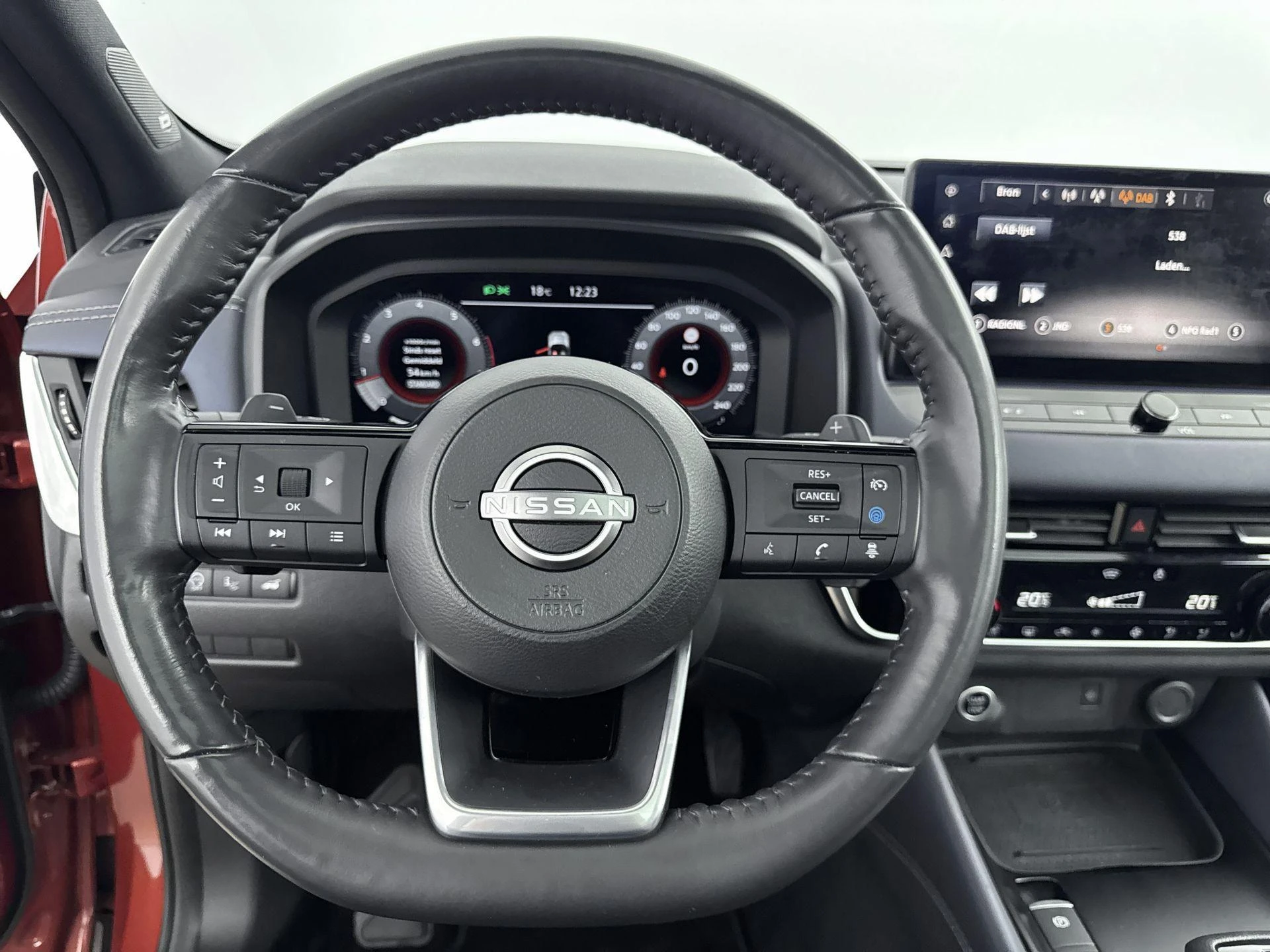 Nissan-QASHQAI-image-23