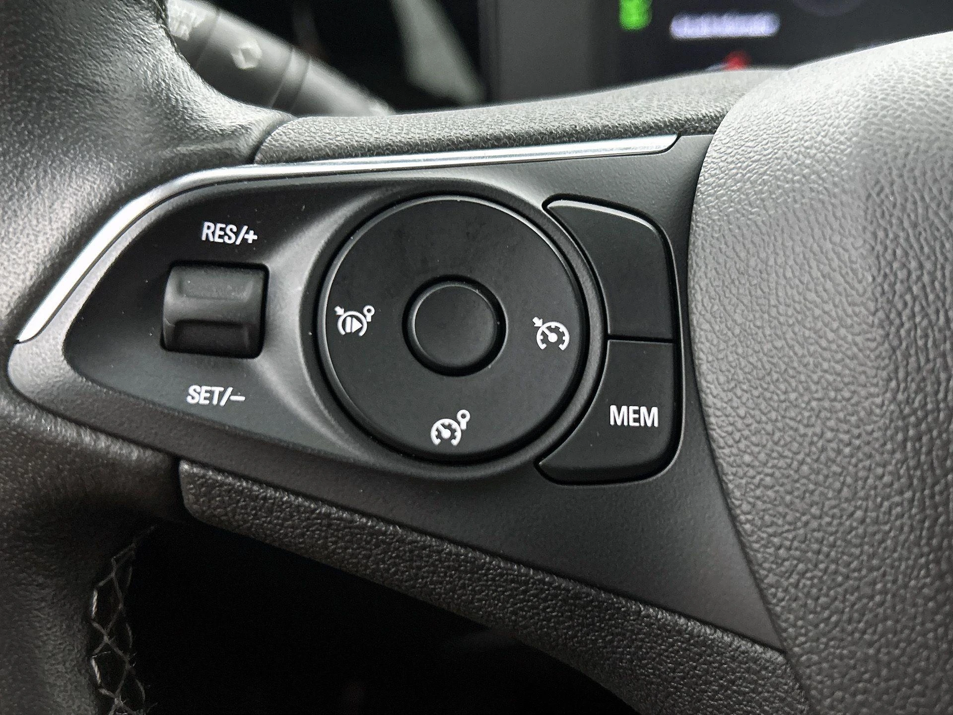 Opel-Mokka-e-image-5