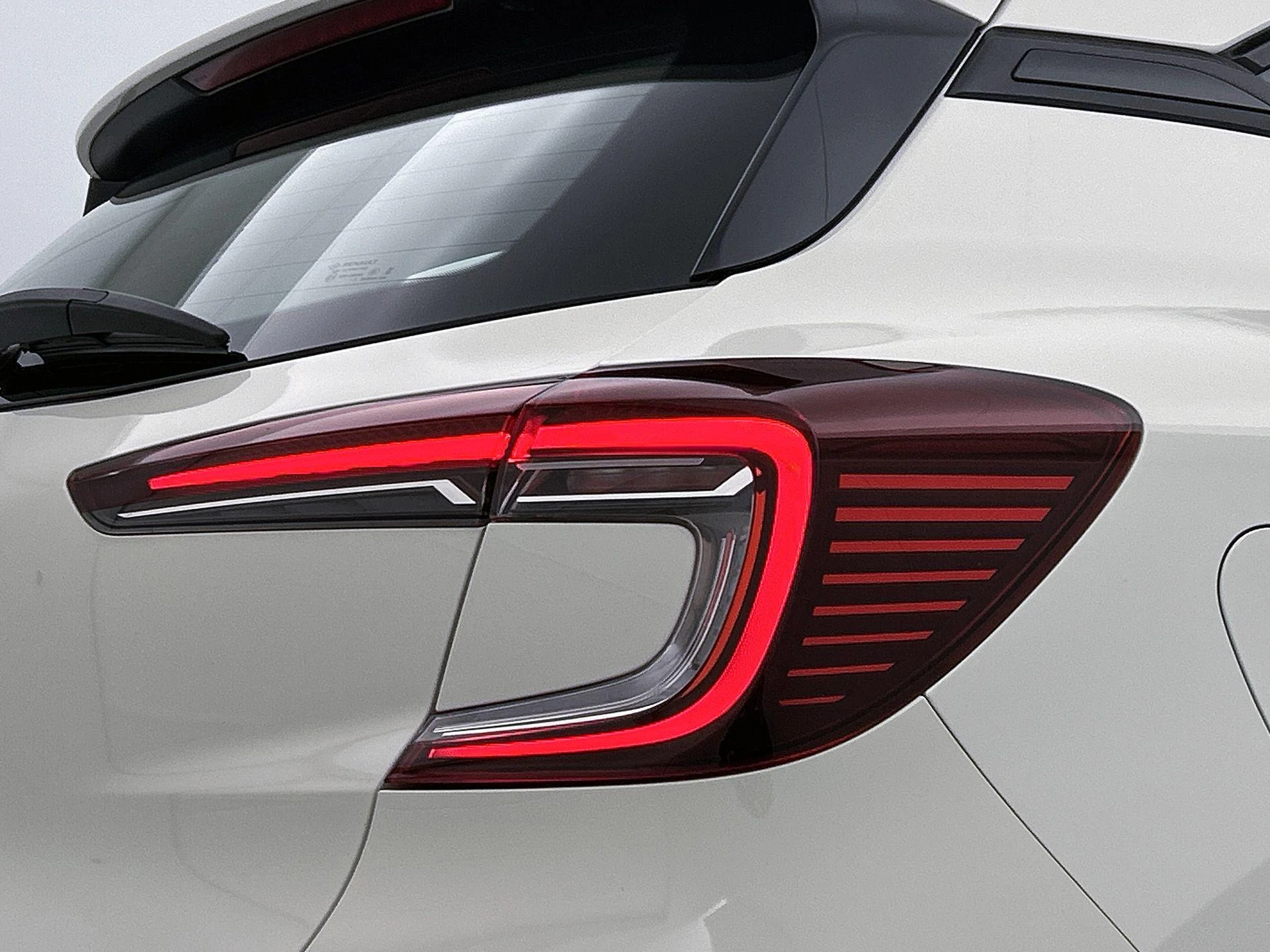 Renault-Captur-image-28