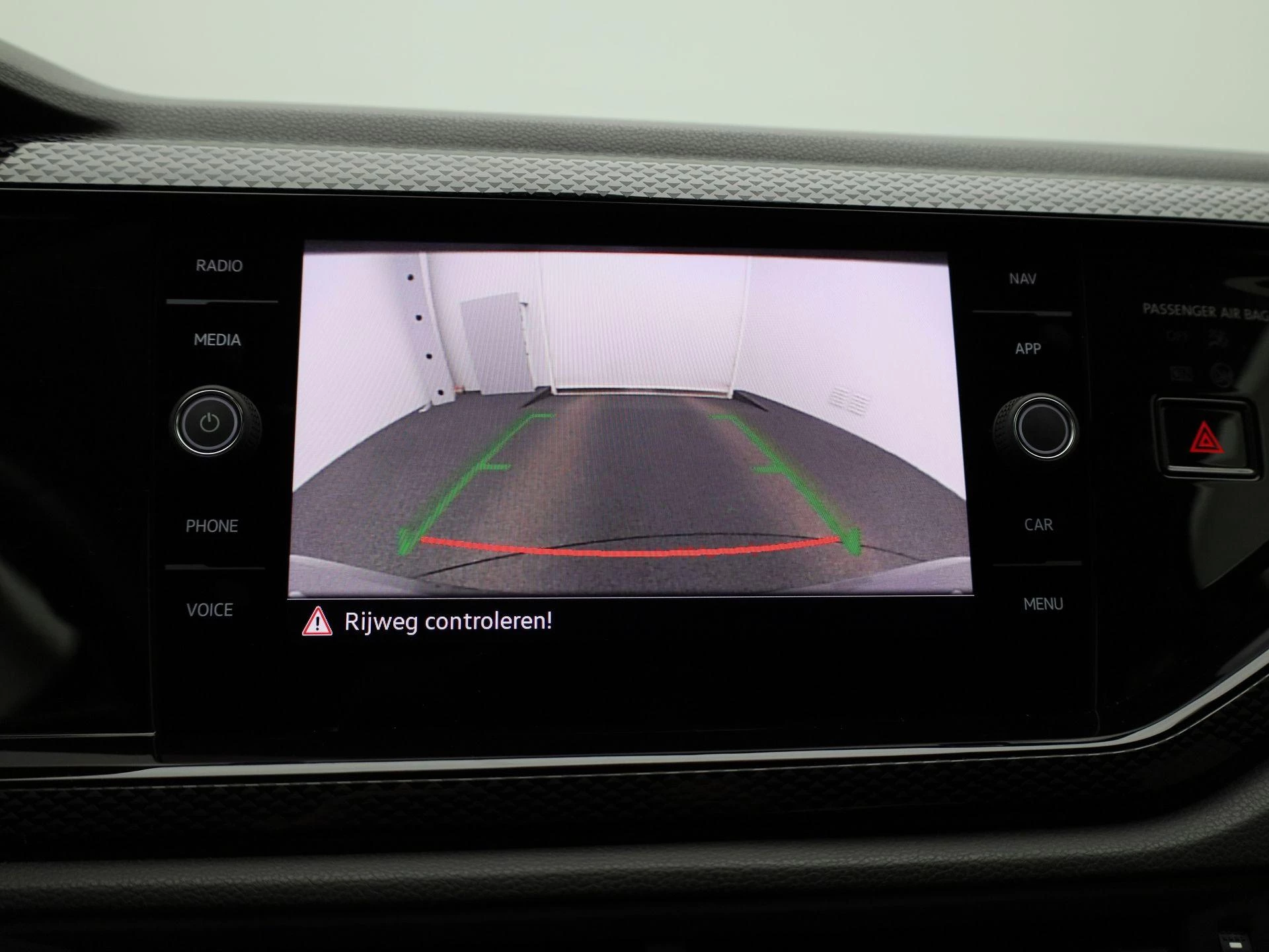 Volkswagen-Polo-image-23