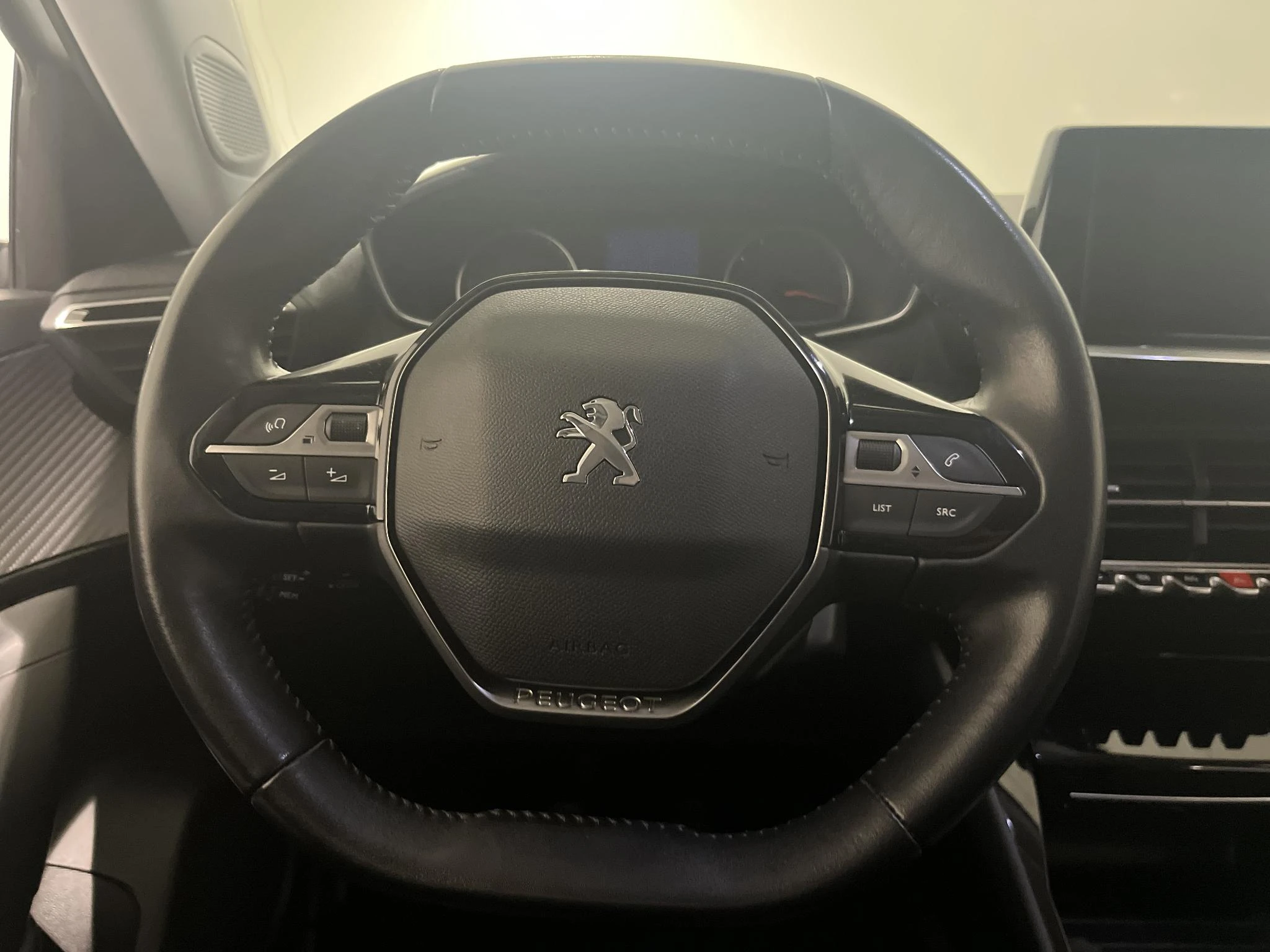Peugeot-2008-image-5