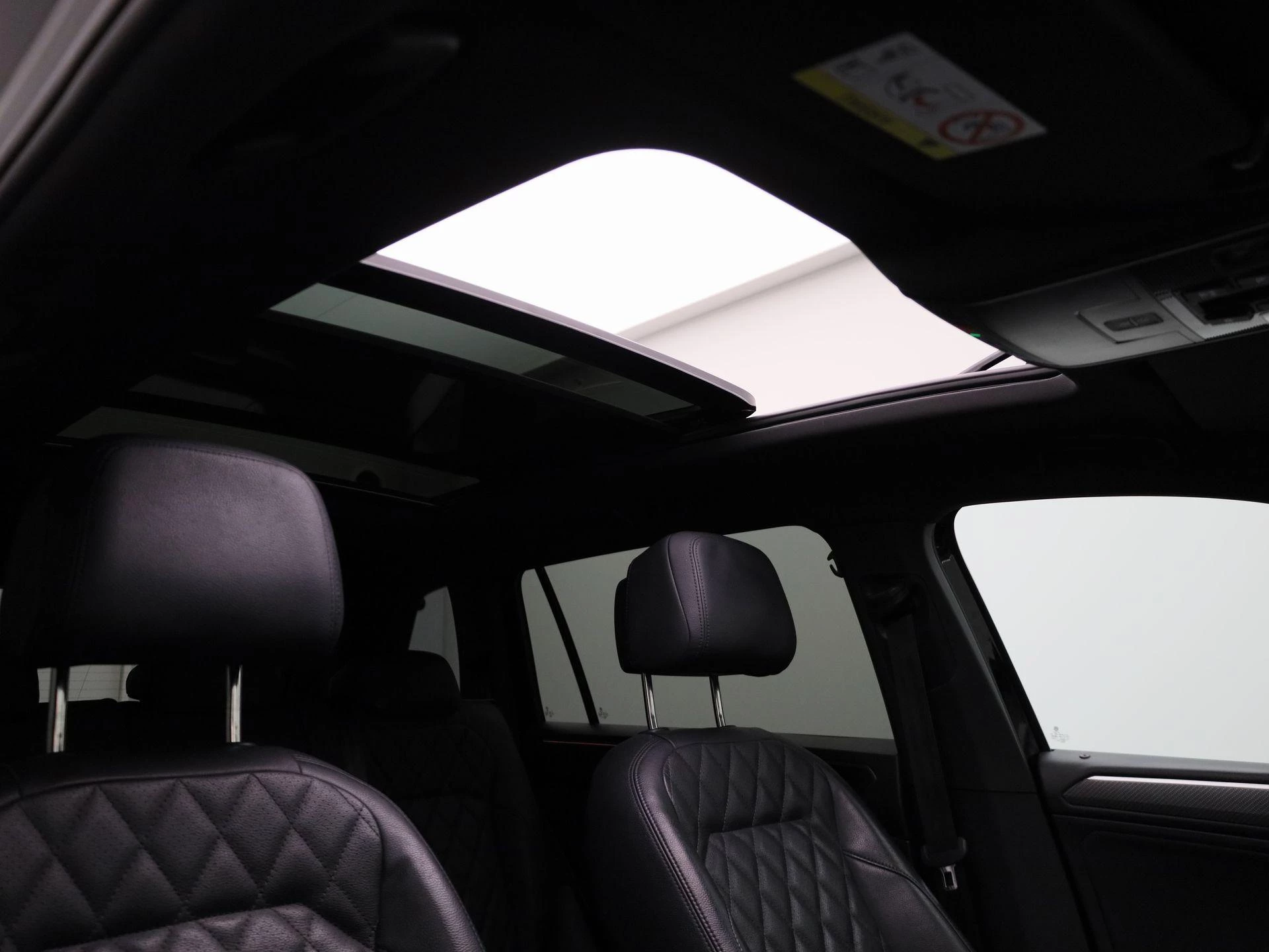 Volkswagen Tiguan Allspace 1.5 TSI R-Line Business+