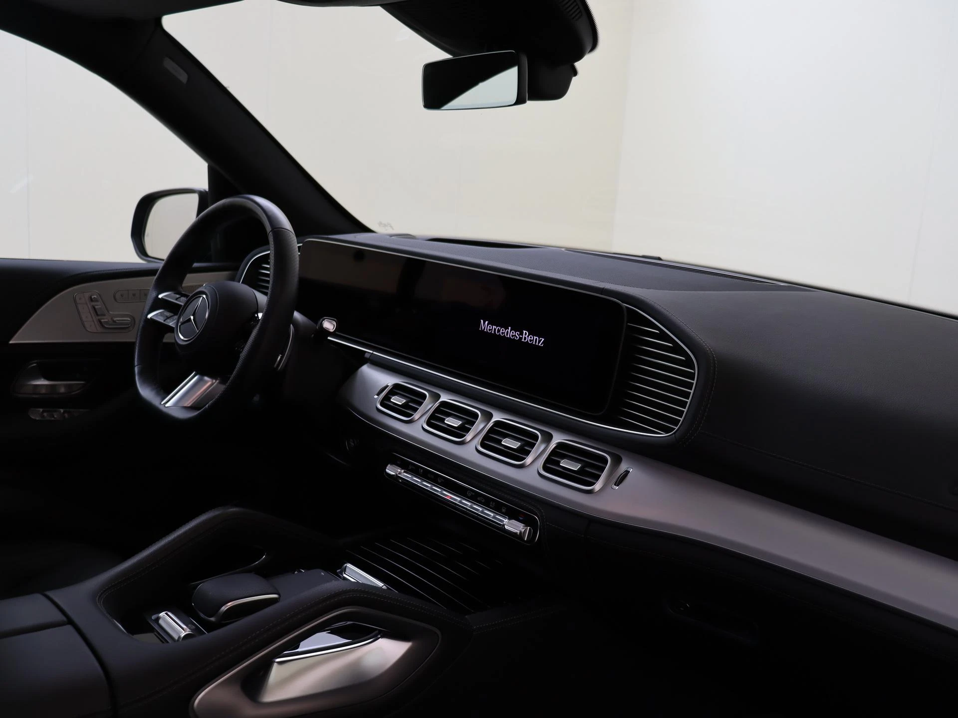 Mercedes-Benz-GLE-image-3