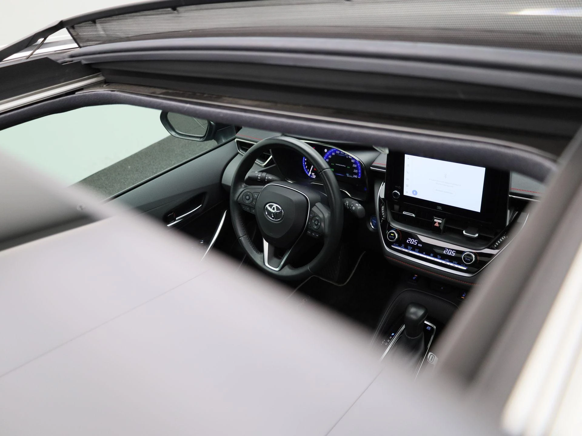 Toyota-Corolla Touring Sports-image-38