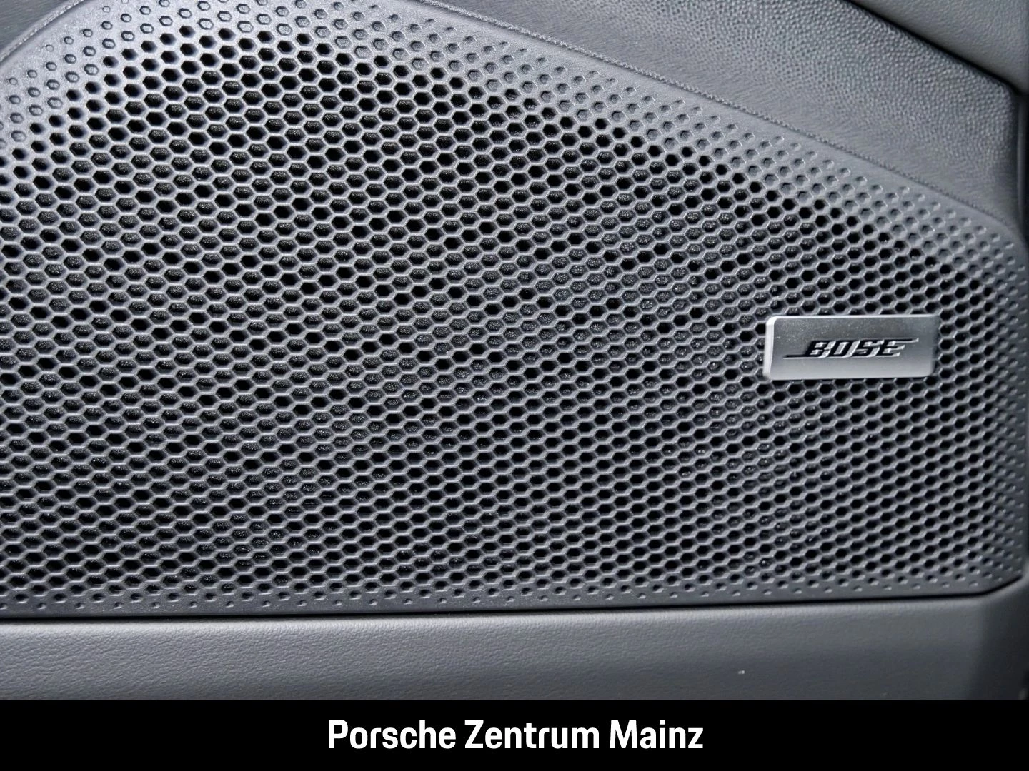 Porsche Macan 4S HA-Lenkung Surround-View BOSE 22-Zoll -