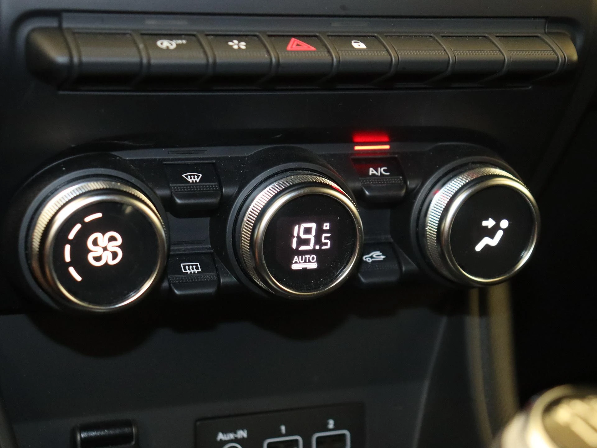 Renault-Captur-image-19