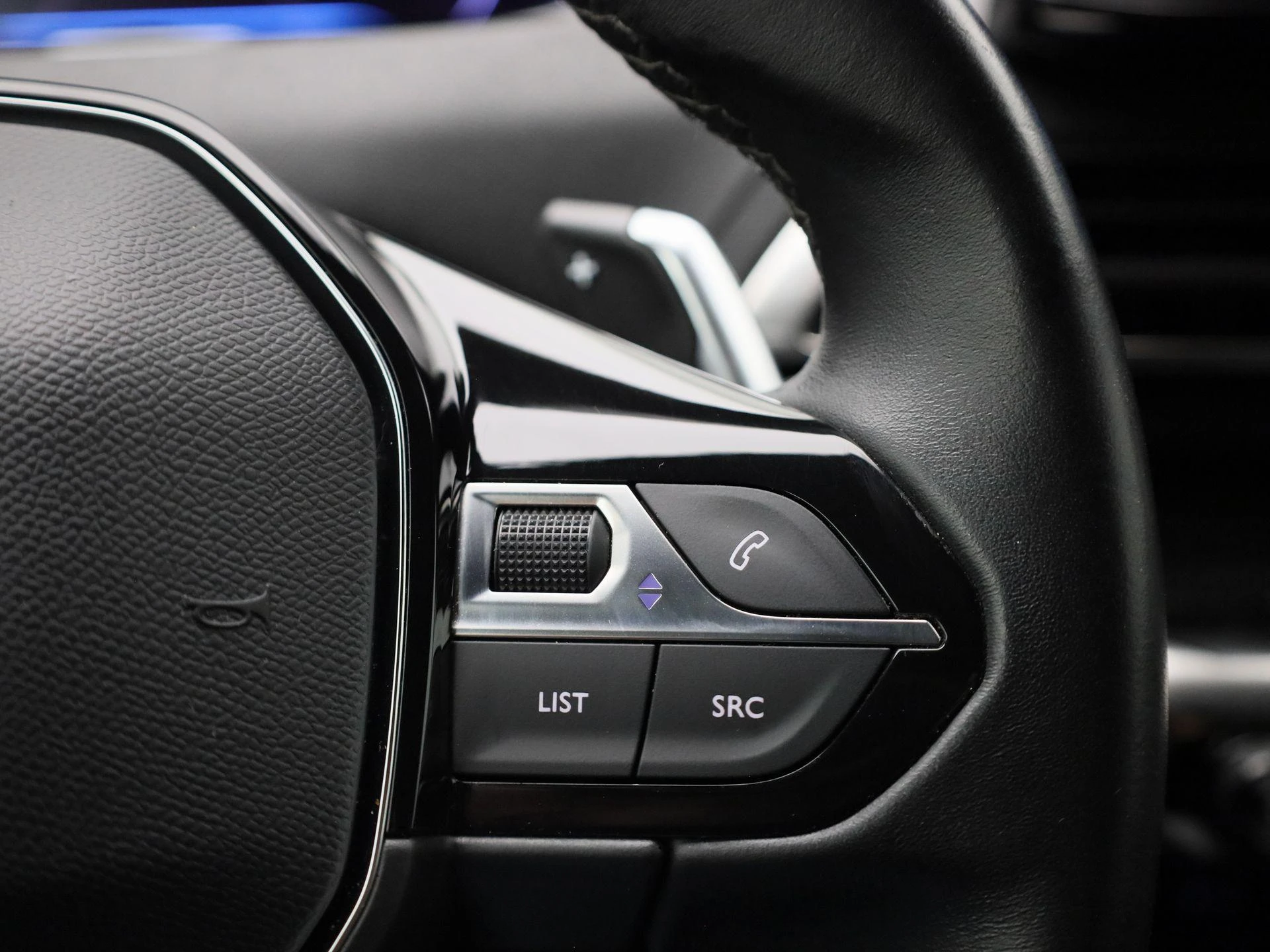 Peugeot-5008-image-30