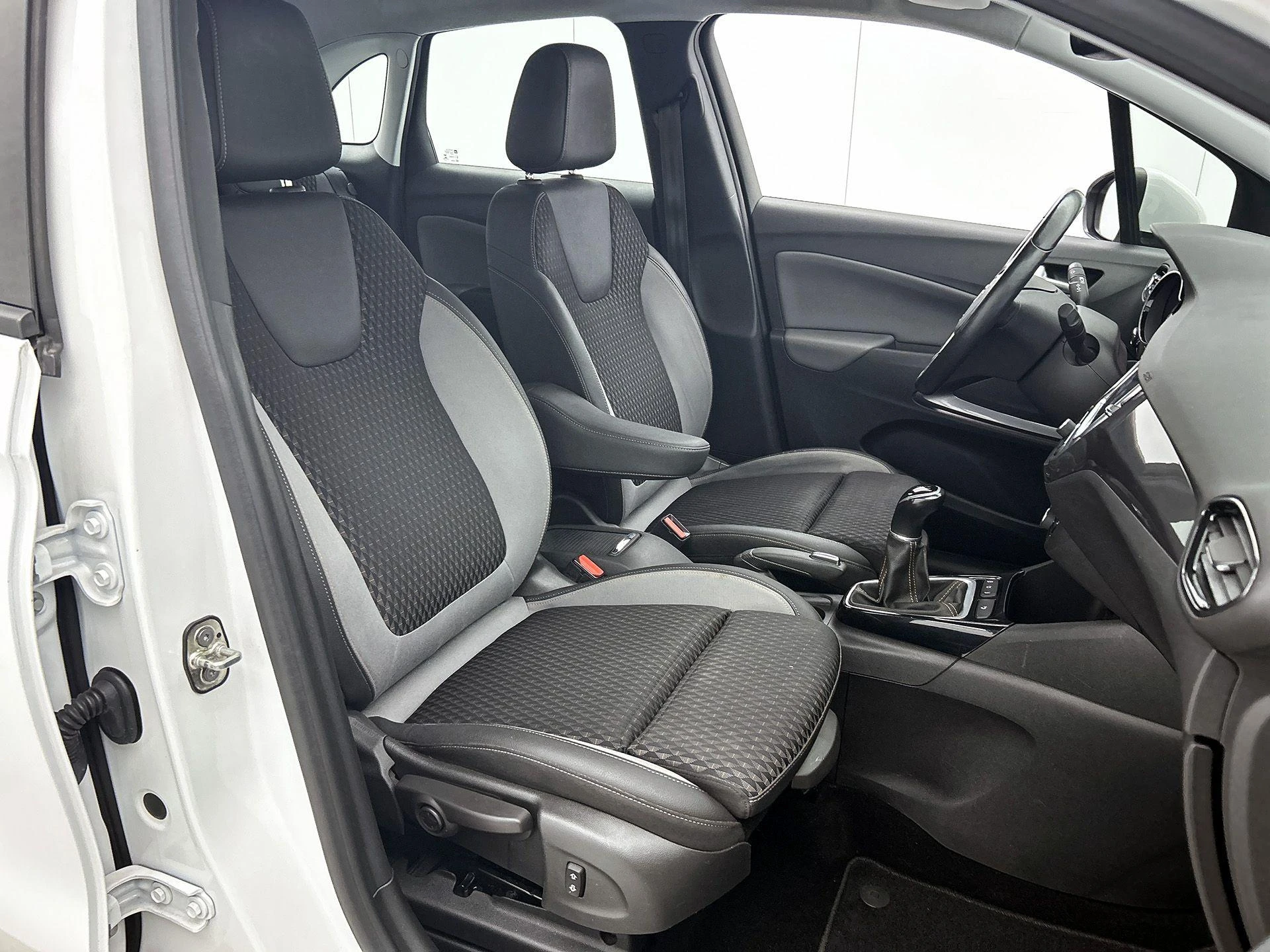 Opel-Crossland X-image-5