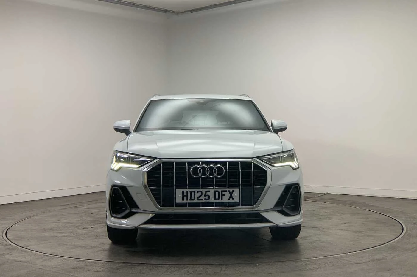 Audi-Q3-image-6