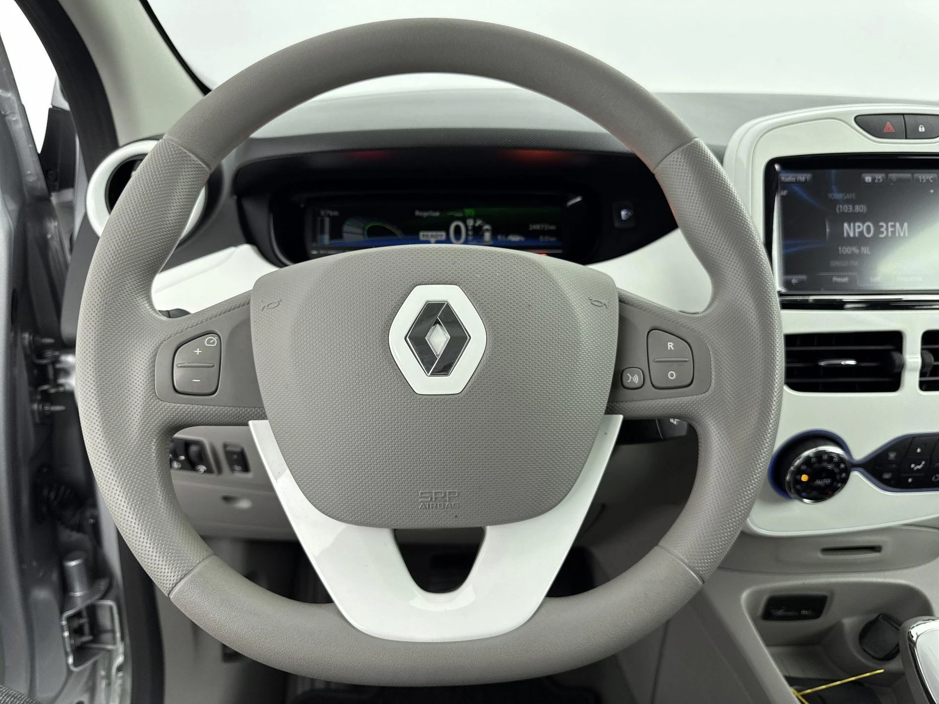 Renault-ZOE-image-21