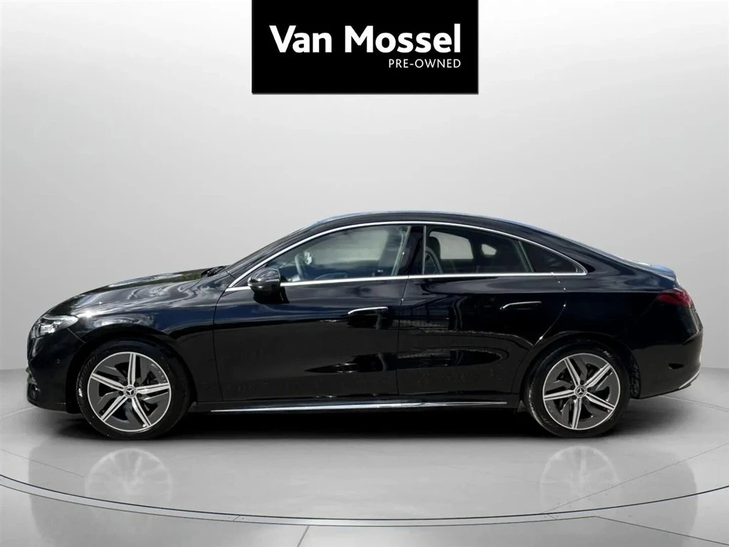 Mercedes-Benz-CLA-image-7