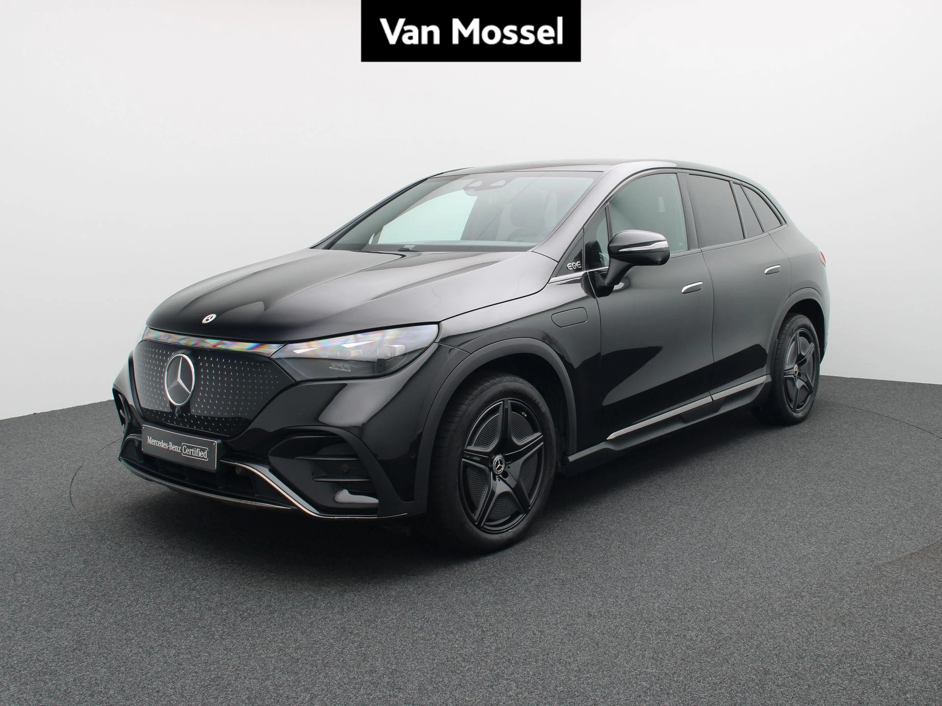 Mercedes-Benz-EQE-image-0