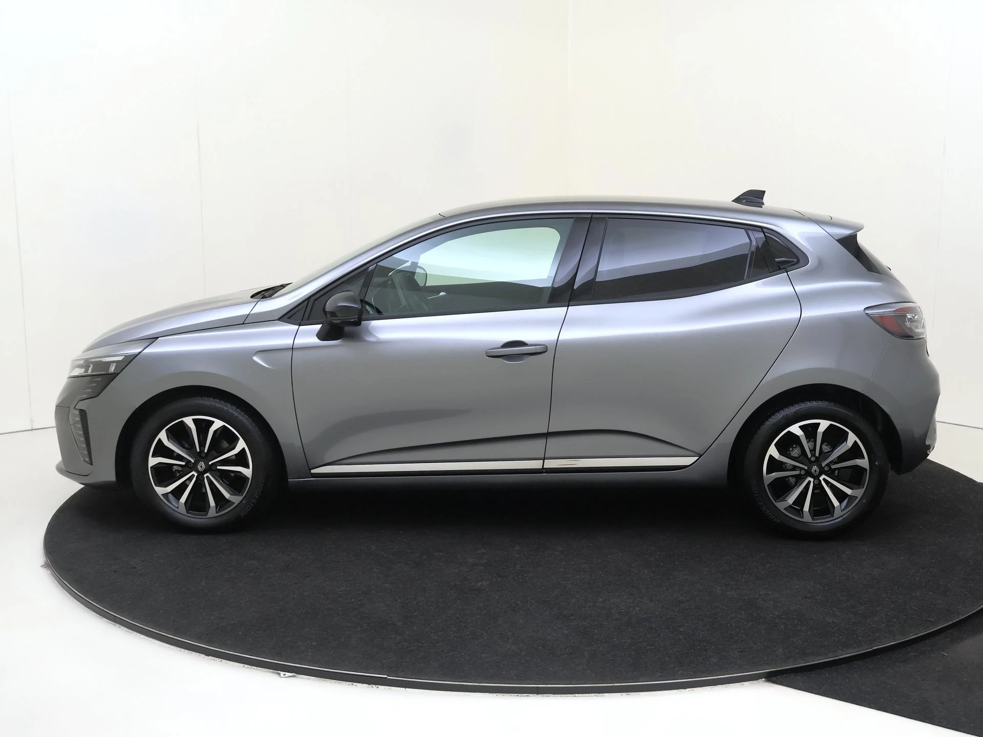 Renault-Clio-image-7