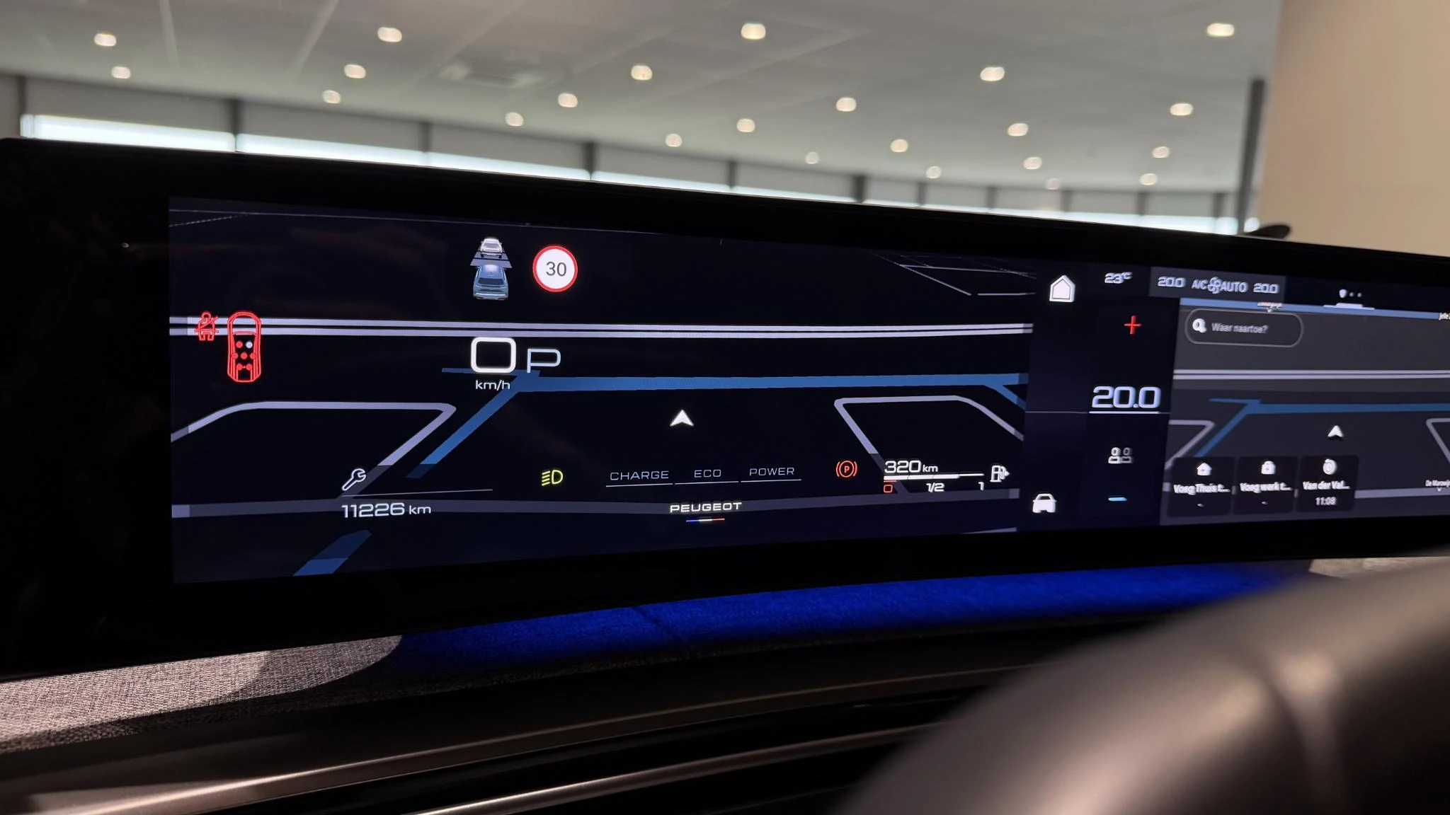 Peugeot-5008-image-12